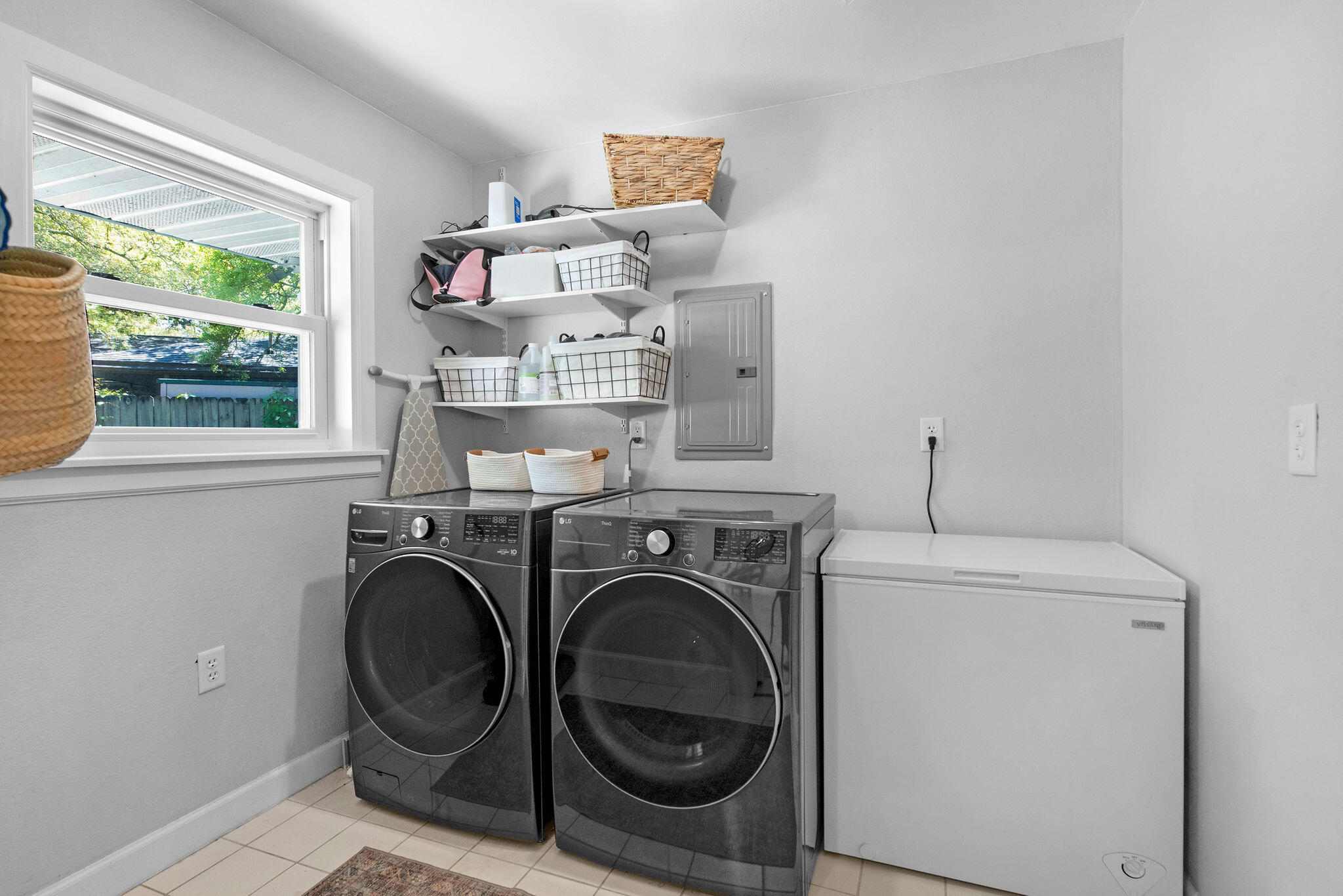 VESTA HEIGHTS 3RD ADDN - Residential