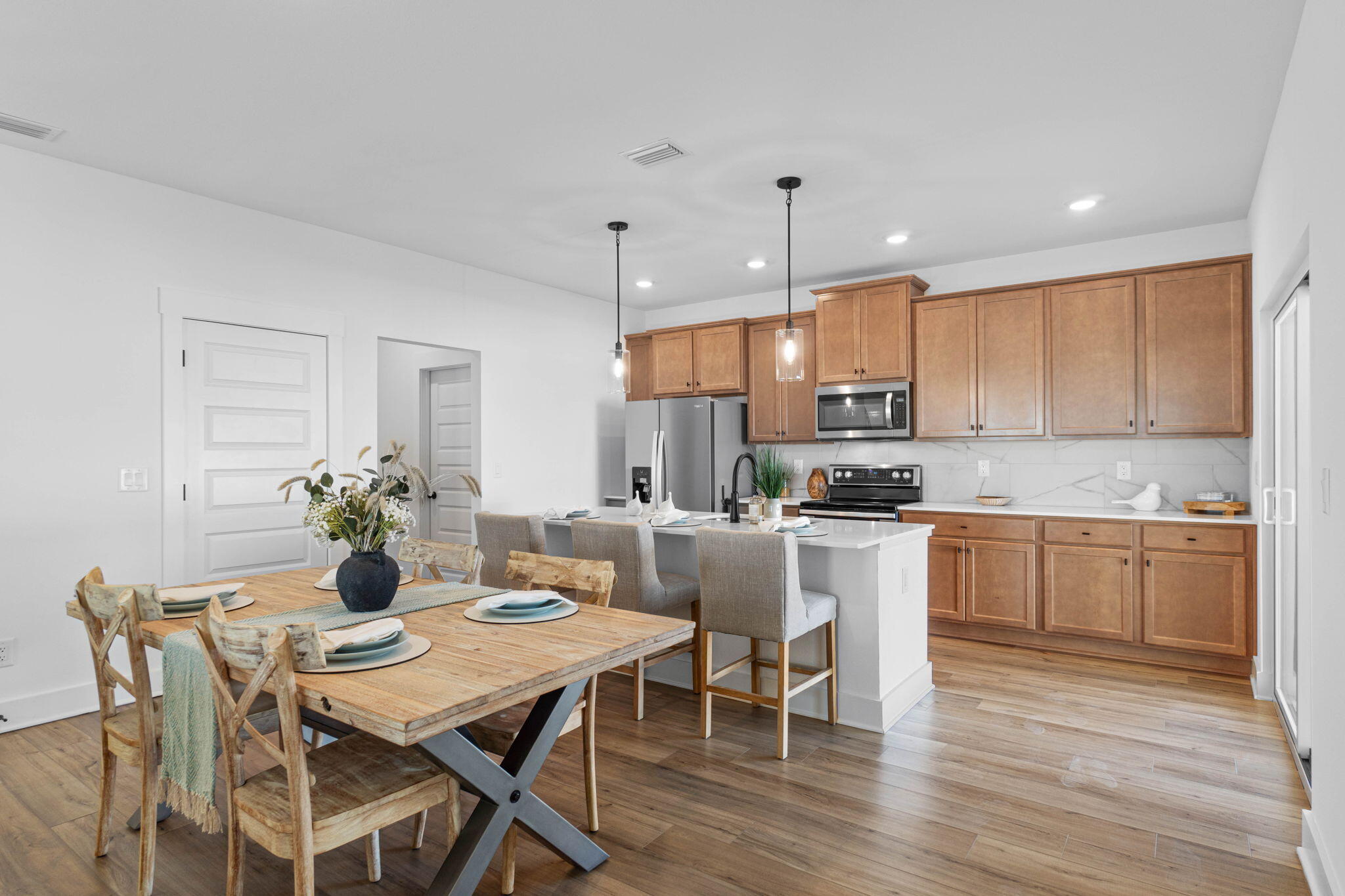 WALTON POINTE - Residential