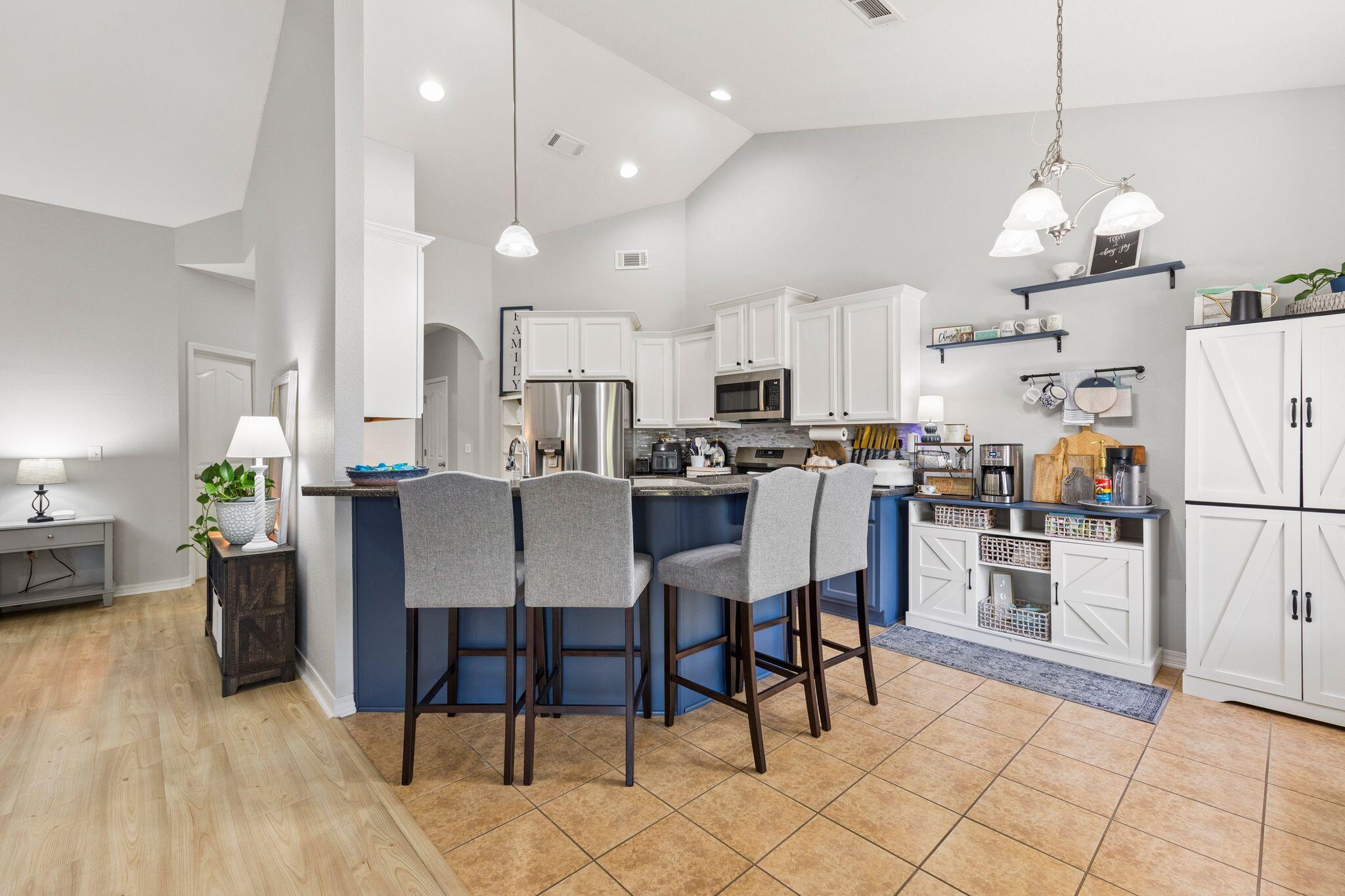 HAMMOCK BAY - Residential