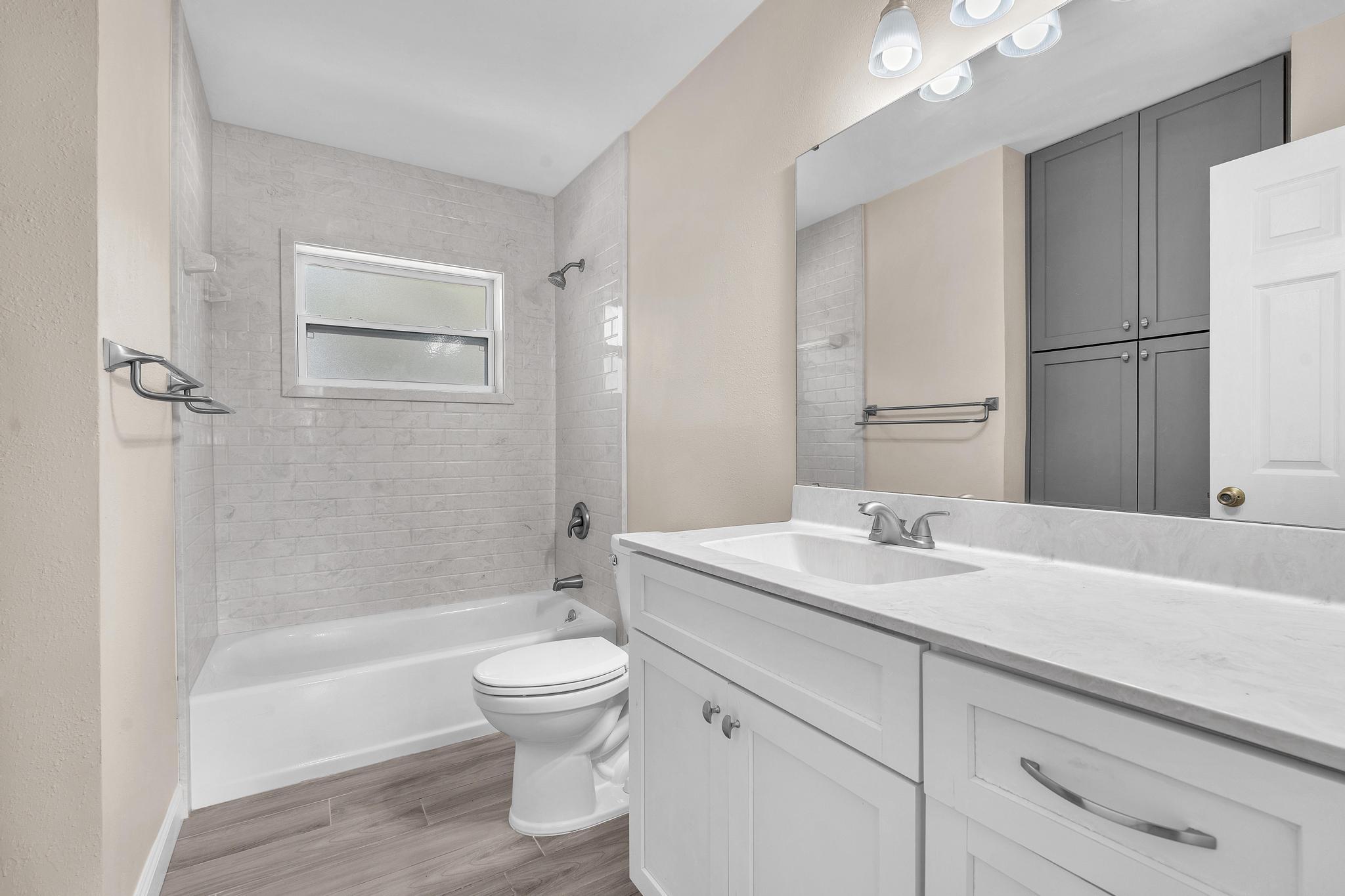 VALPARAISO PLAT 16 RESUB - Residential Lease