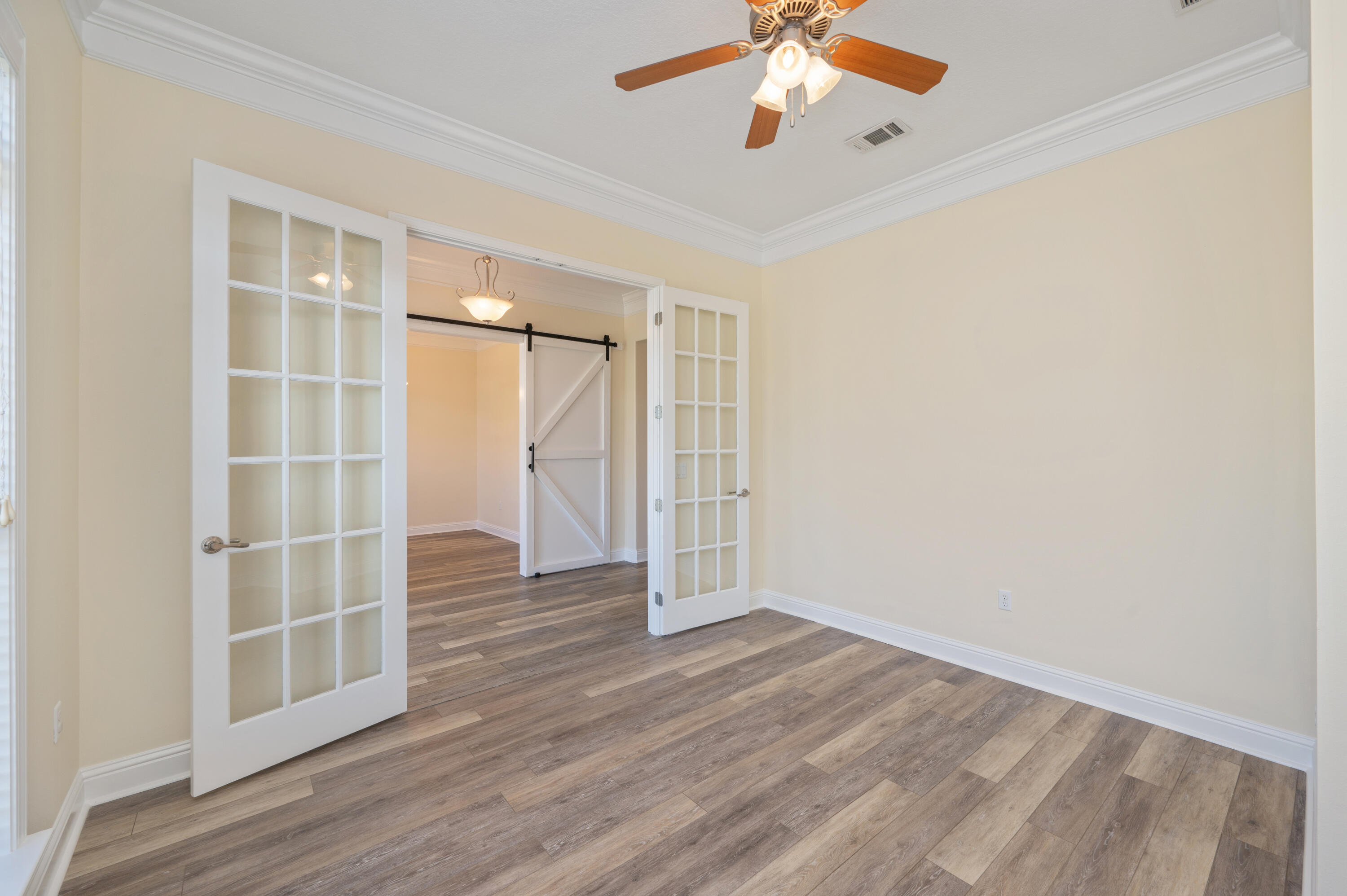 BROWNSTONE MANOR - Residential