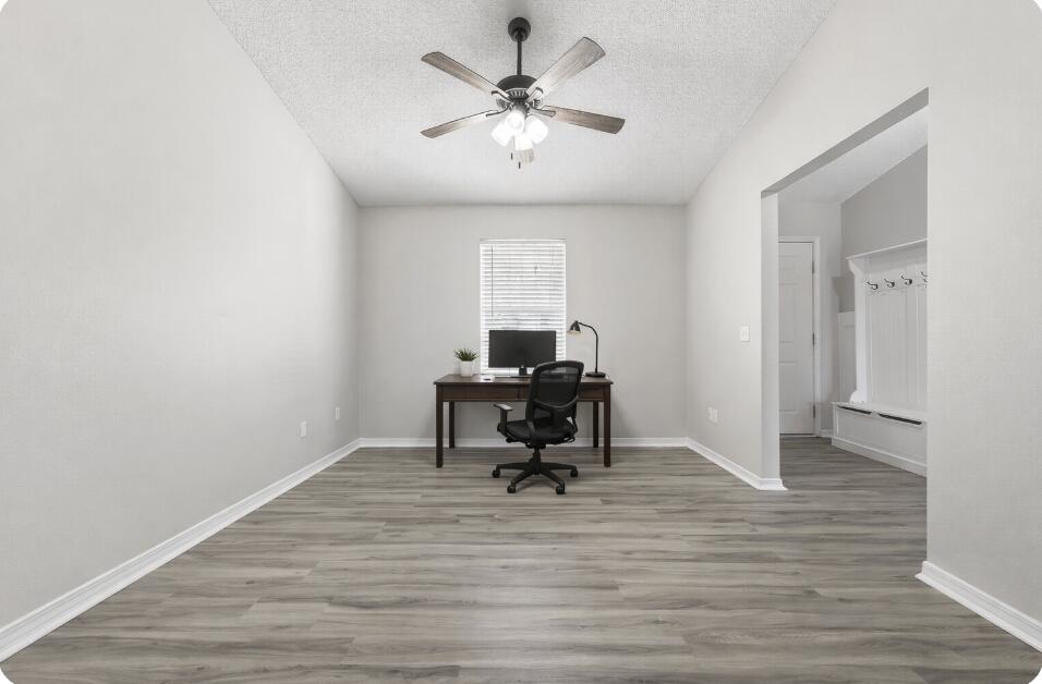 COUNTRYVIEW ESTATES 10TH ADDN - Residential