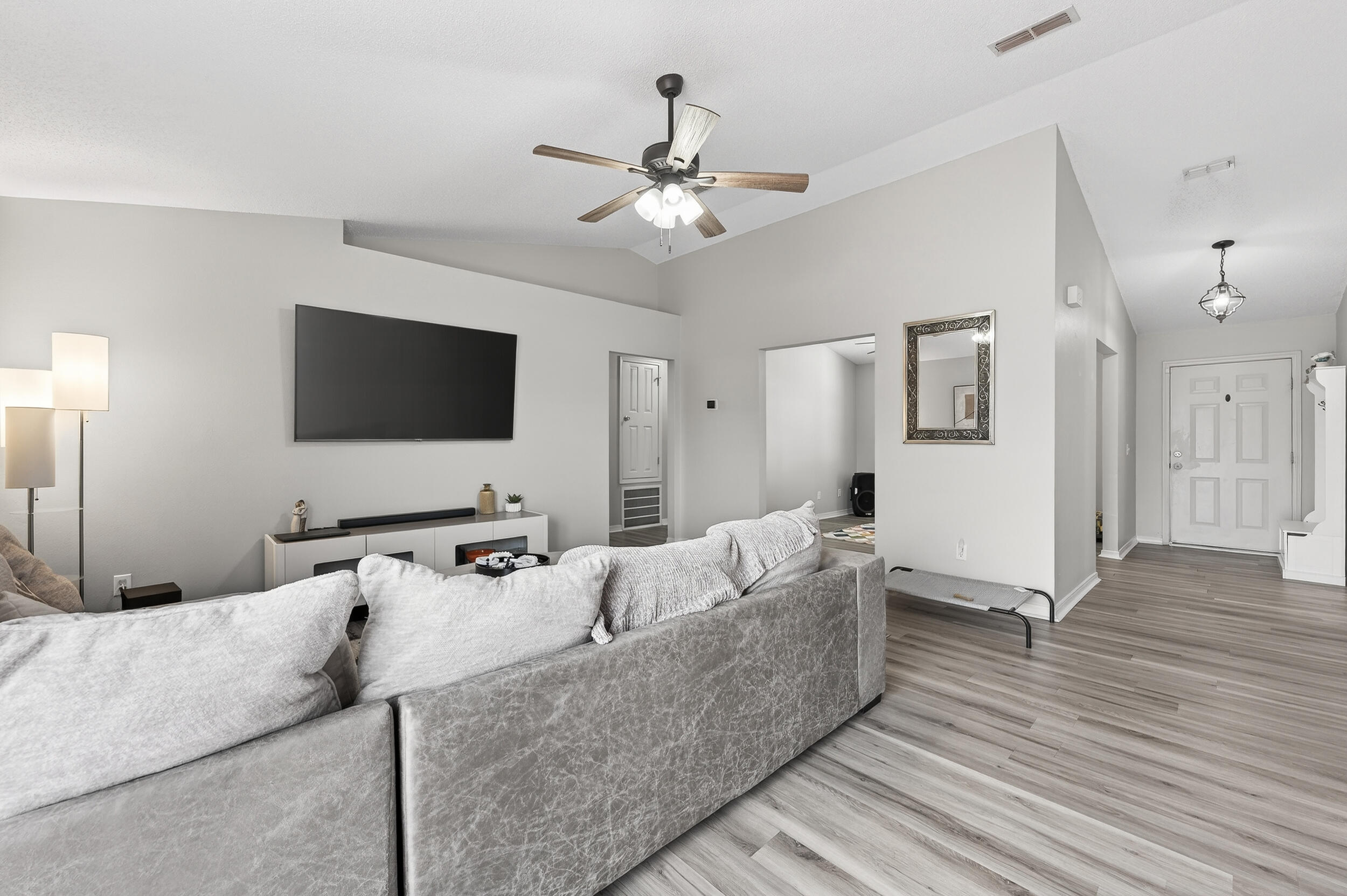 COUNTRYVIEW ESTATES 10TH ADDN - Residential