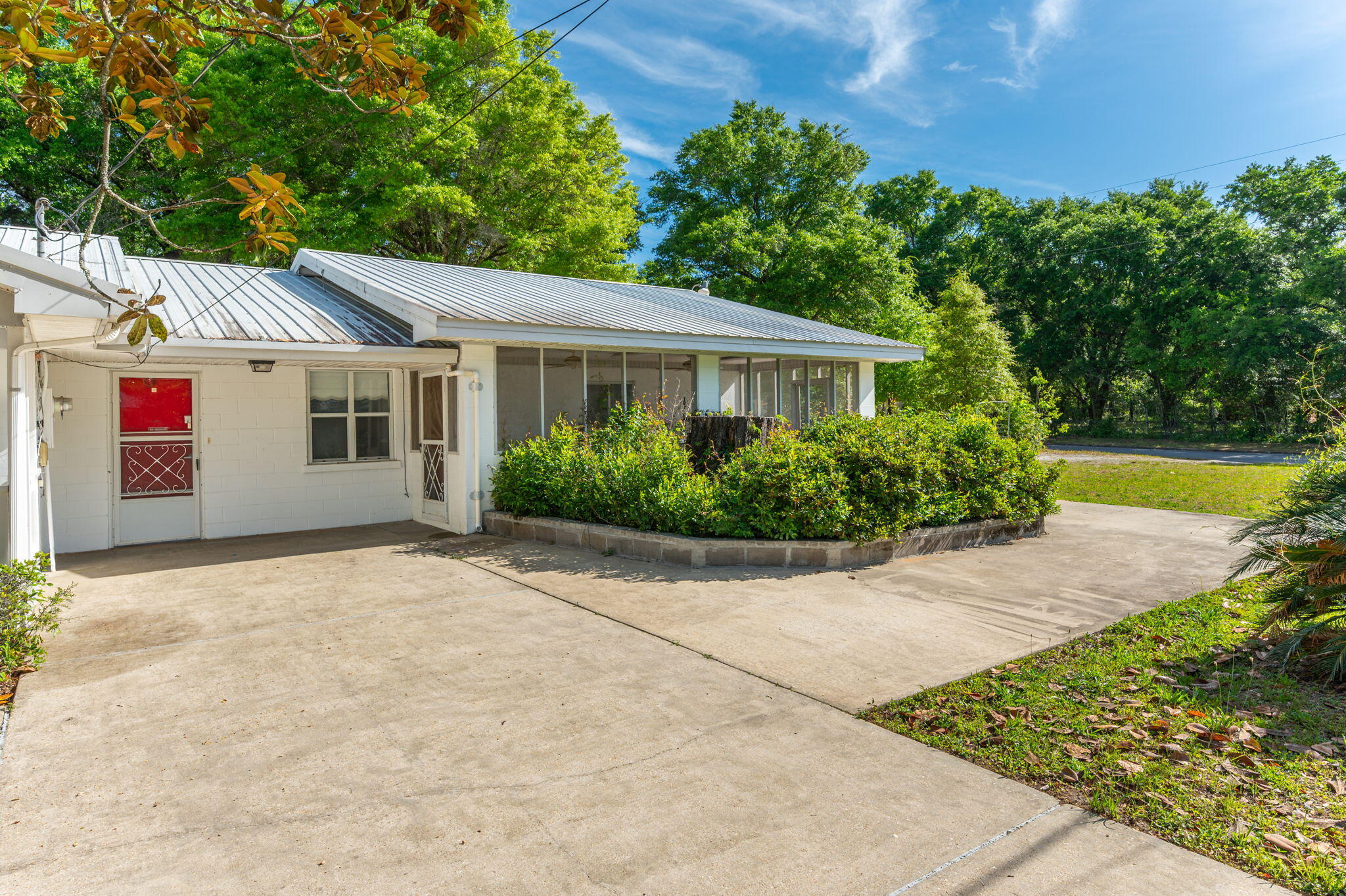 MORRIS ADDN TO CRESTVIEW - Residential