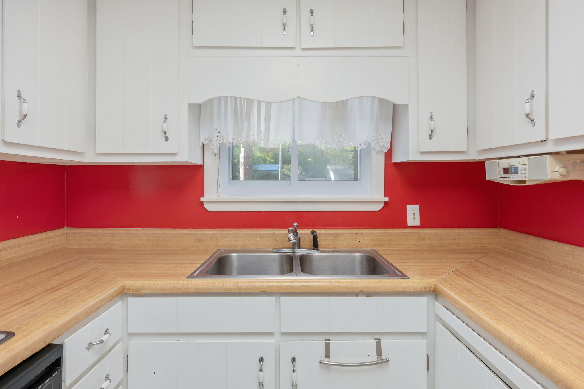 MORRIS ADDN TO CRESTVIEW - Residential