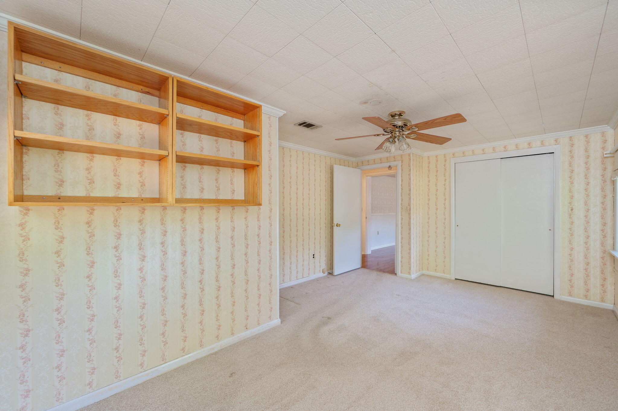 MORRIS ADDN TO CRESTVIEW - Residential