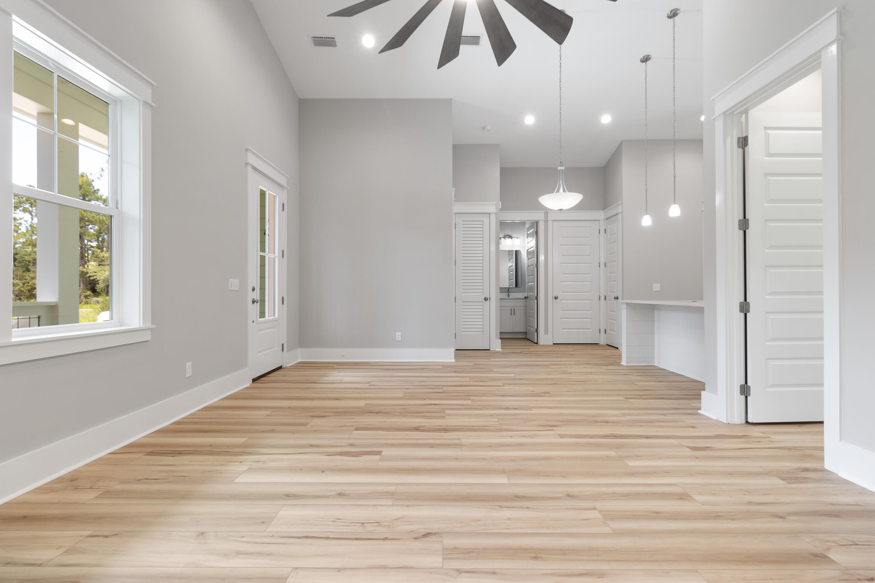 TOWN OF SANTA ROSA - Residential