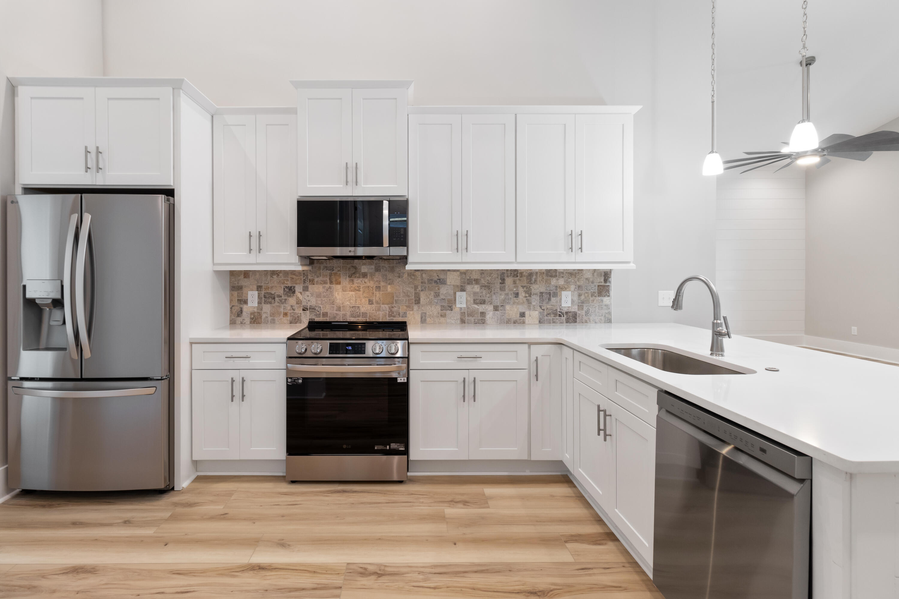 TOWN OF SANTA ROSA - Residential