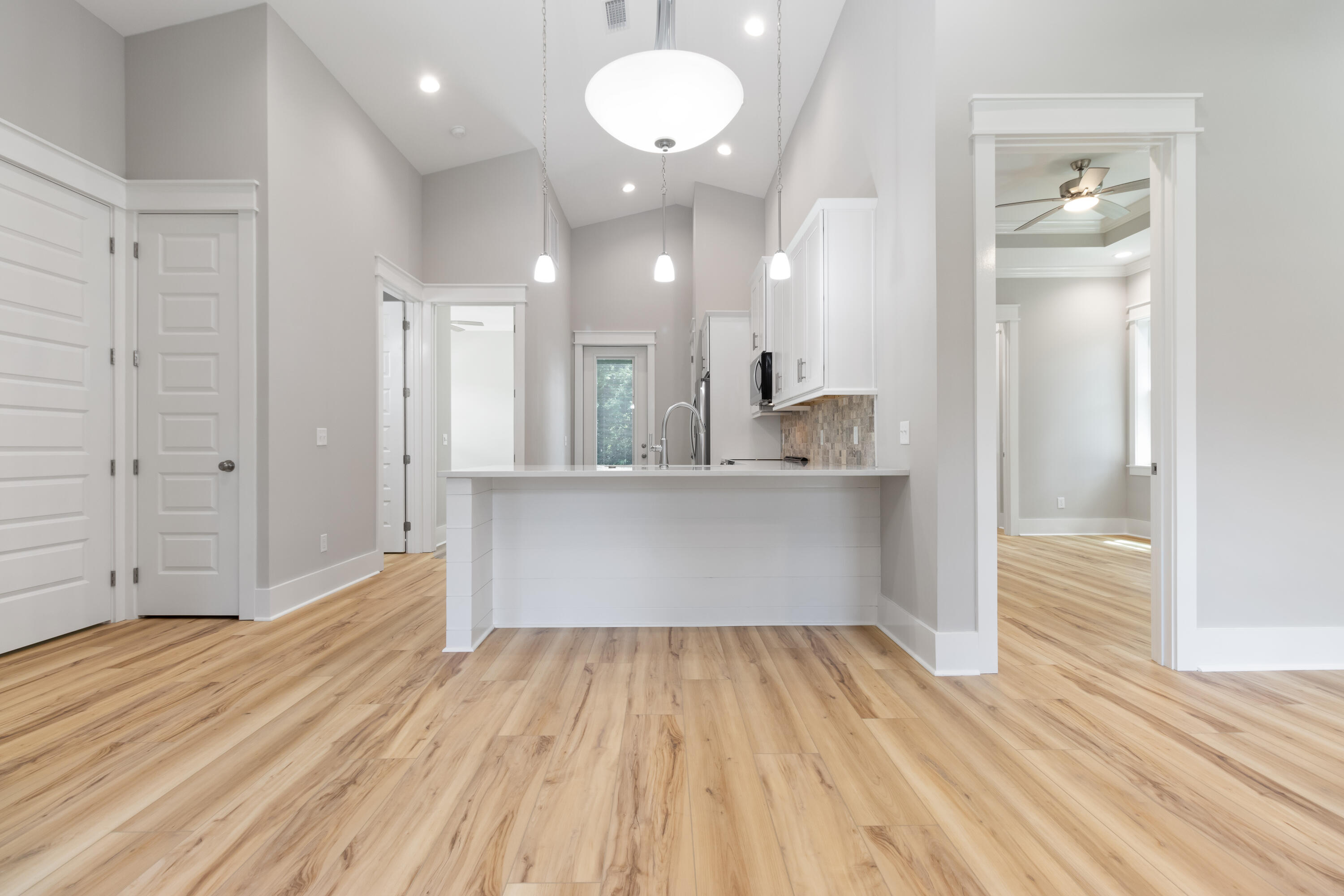 TOWN OF SANTA ROSA - Residential