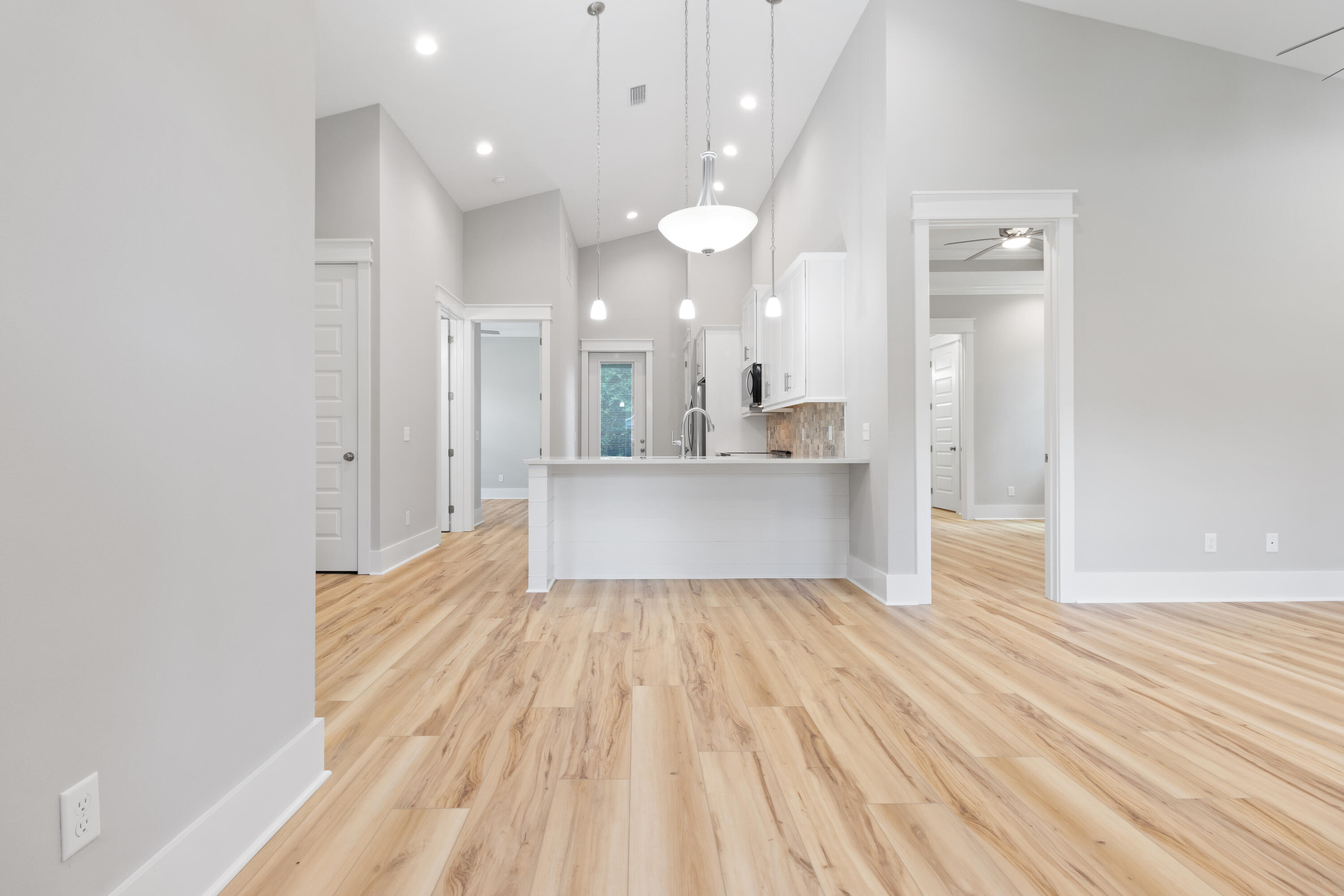 TOWN OF SANTA ROSA - Residential