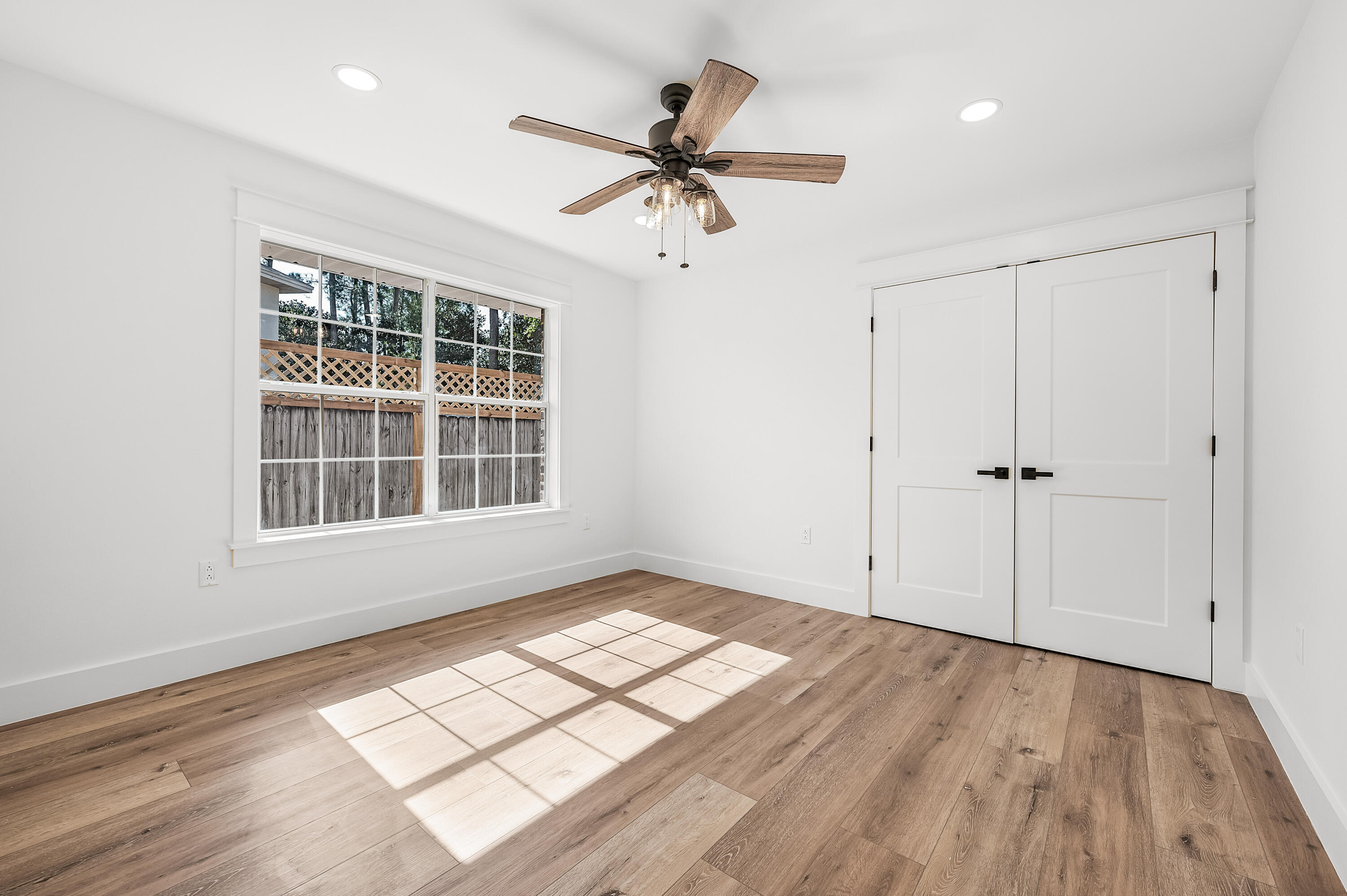 BAYSHORE PLACE PH 2 - Residential