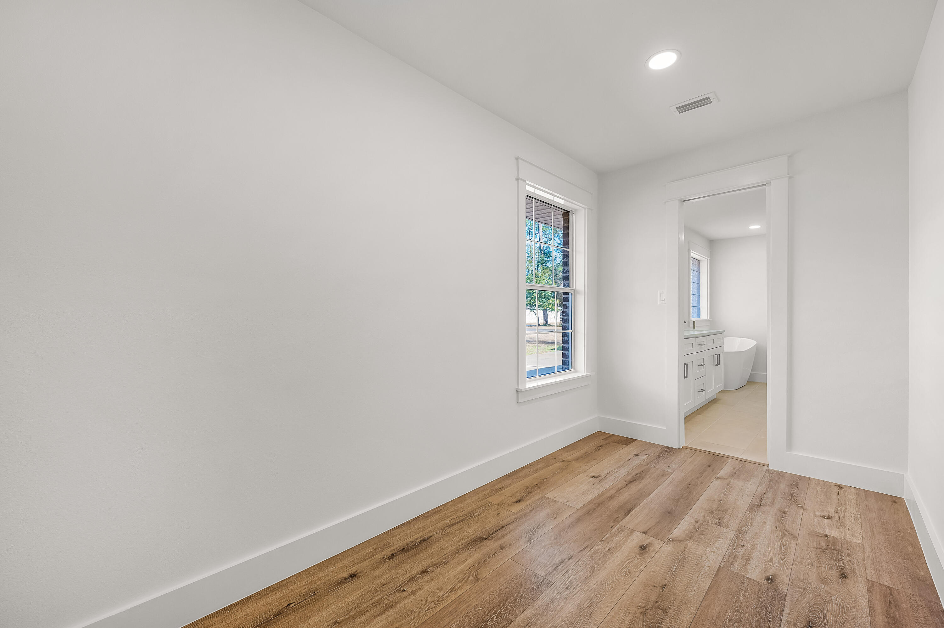 BAYSHORE PLACE PH 2 - Residential