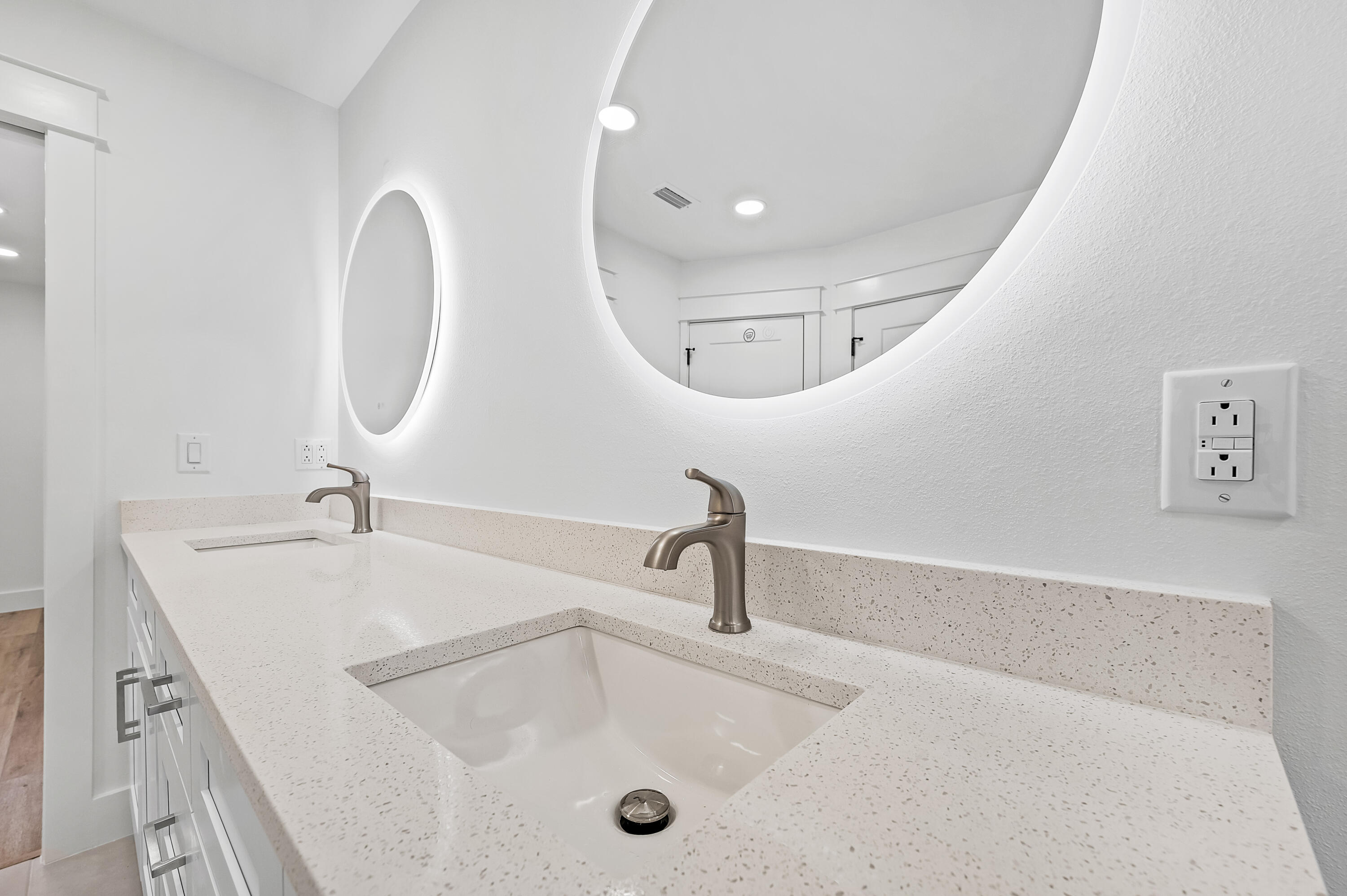 BAYSHORE PLACE PH 2 - Residential