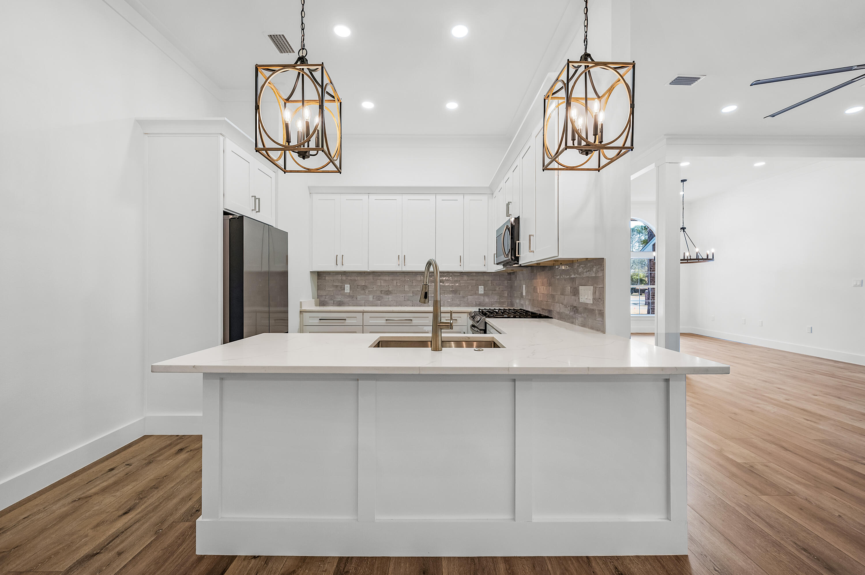 BAYSHORE PLACE PH 2 - Residential