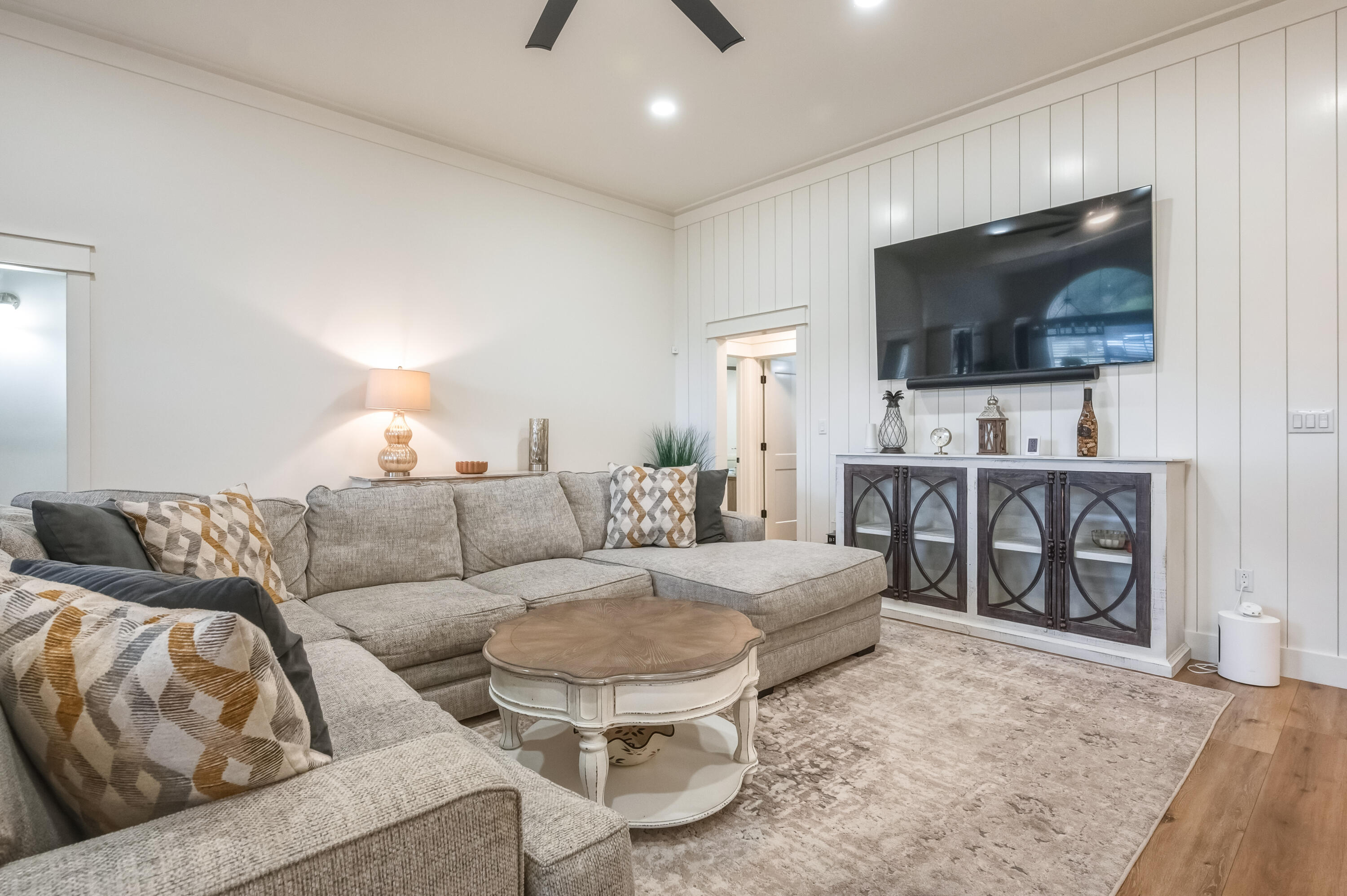 BAYSHORE PLACE PH 2 - Residential