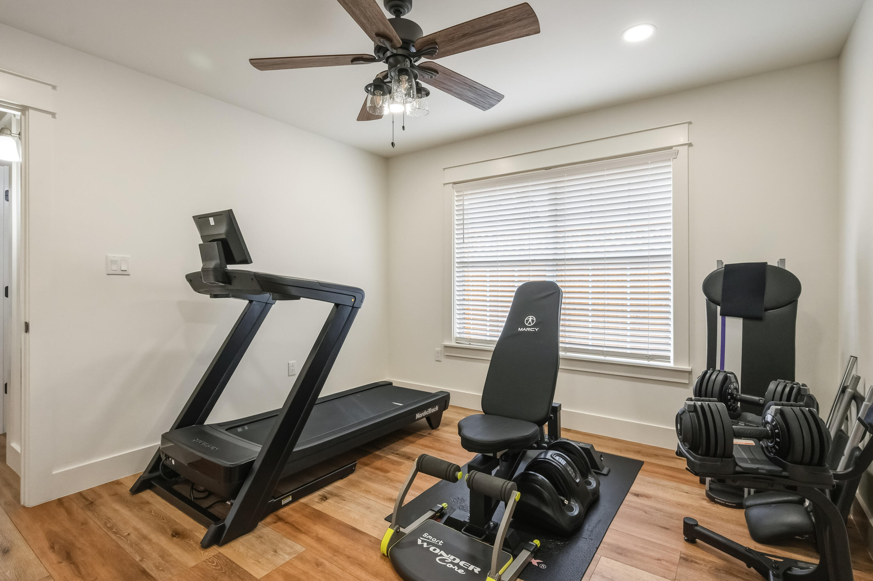 BAYSHORE PLACE PH 2 - Residential