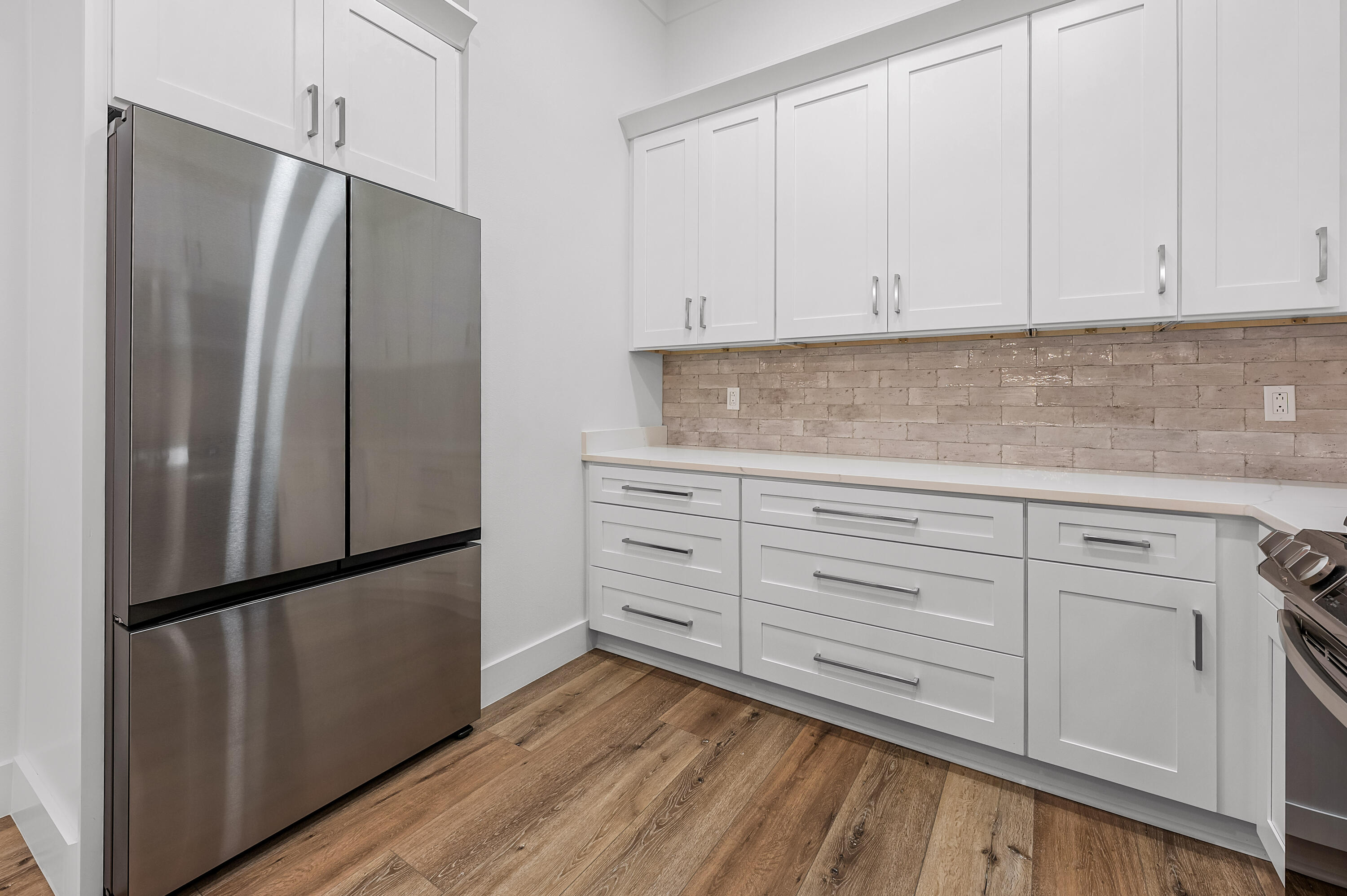 BAYSHORE PLACE PH 2 - Residential