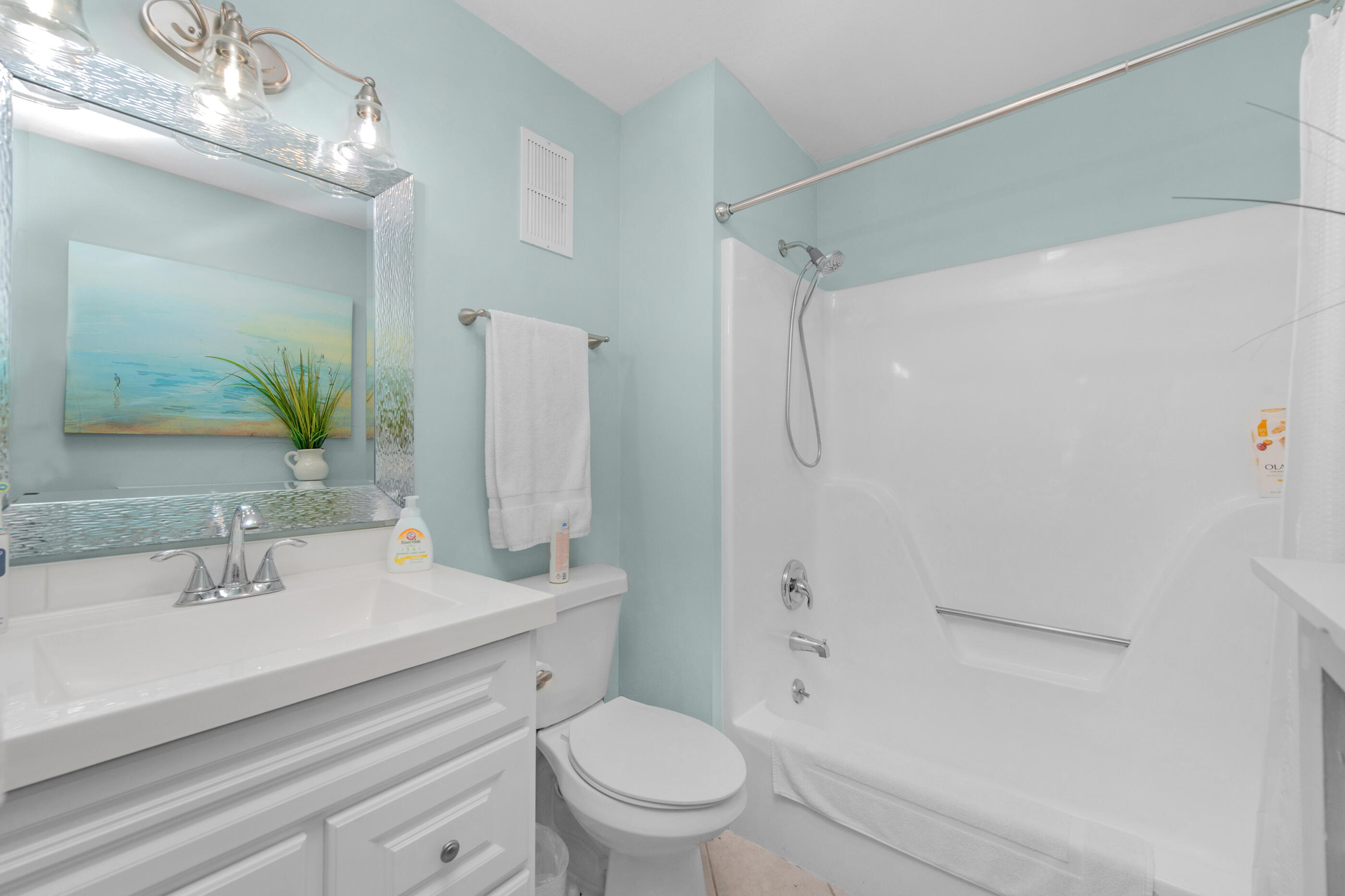 POOLSIDE VILLAS CONDO - Residential