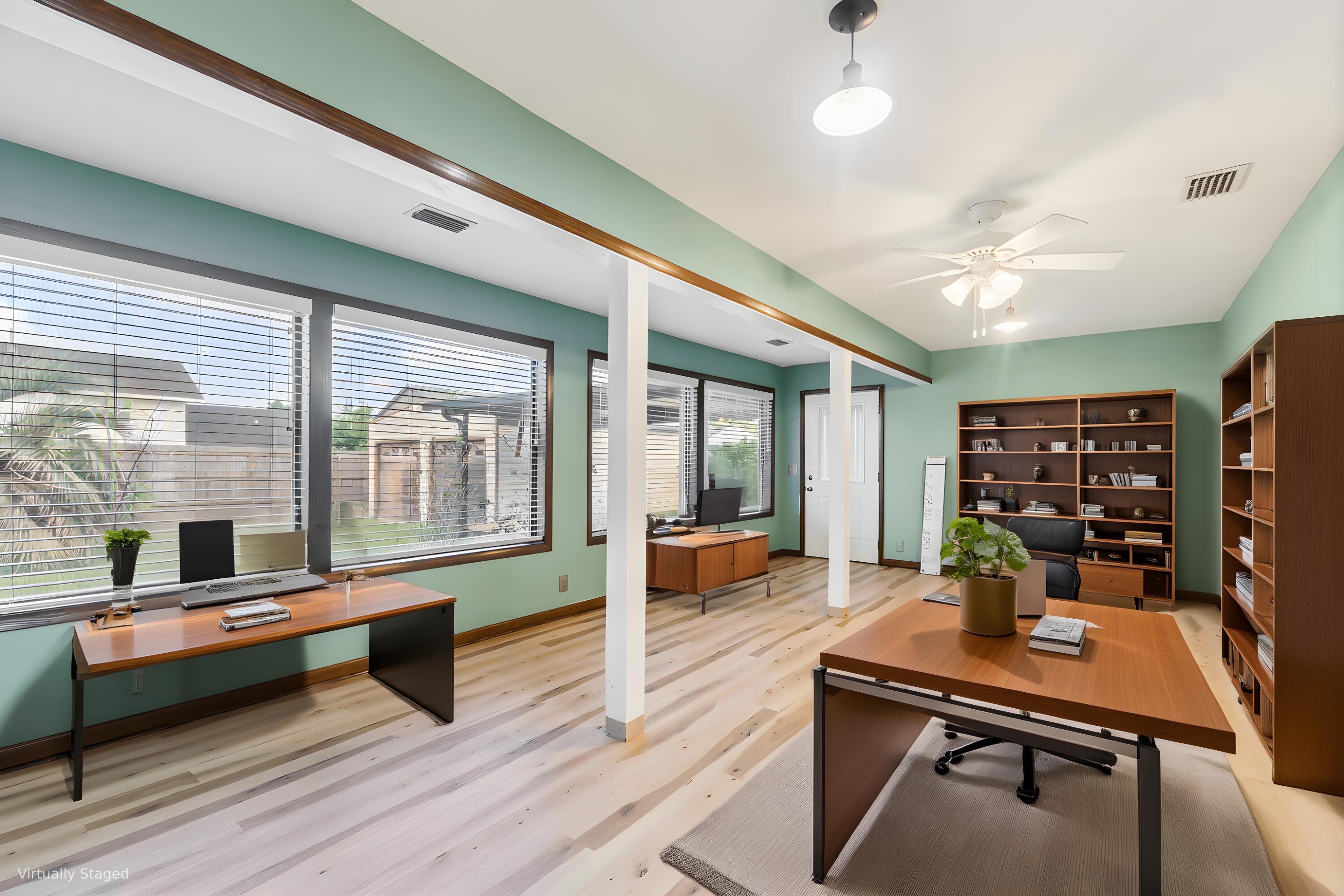 NORTHRIDGE - Residential