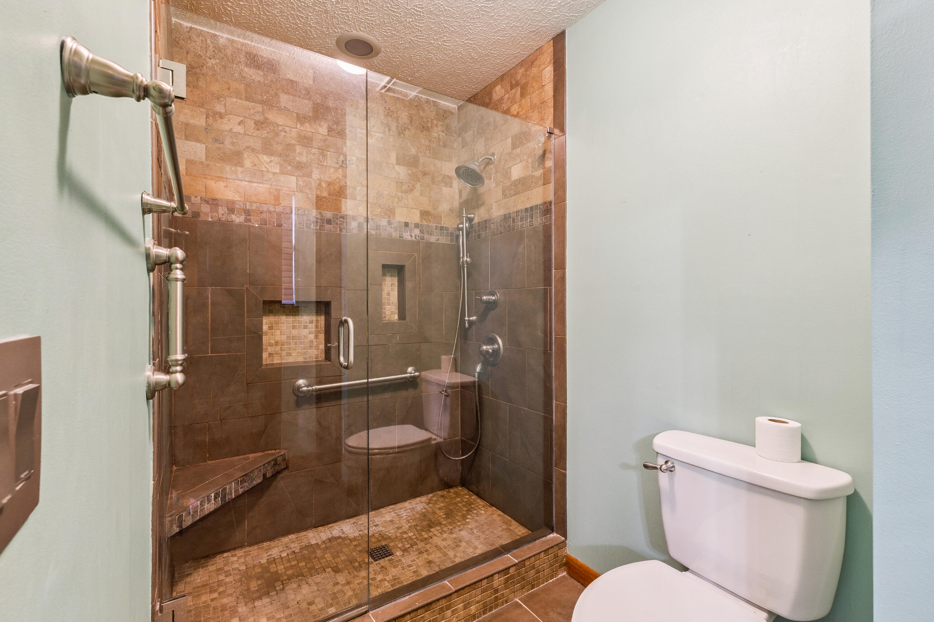 NORTHRIDGE - Residential