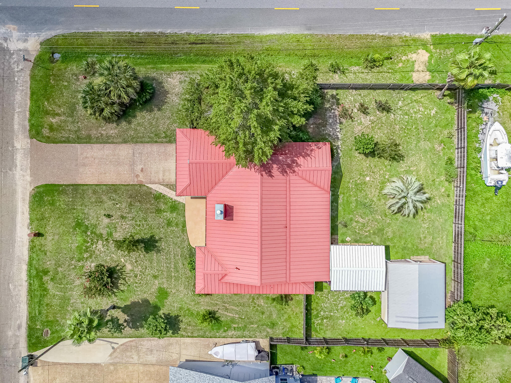 NORTHRIDGE - Residential