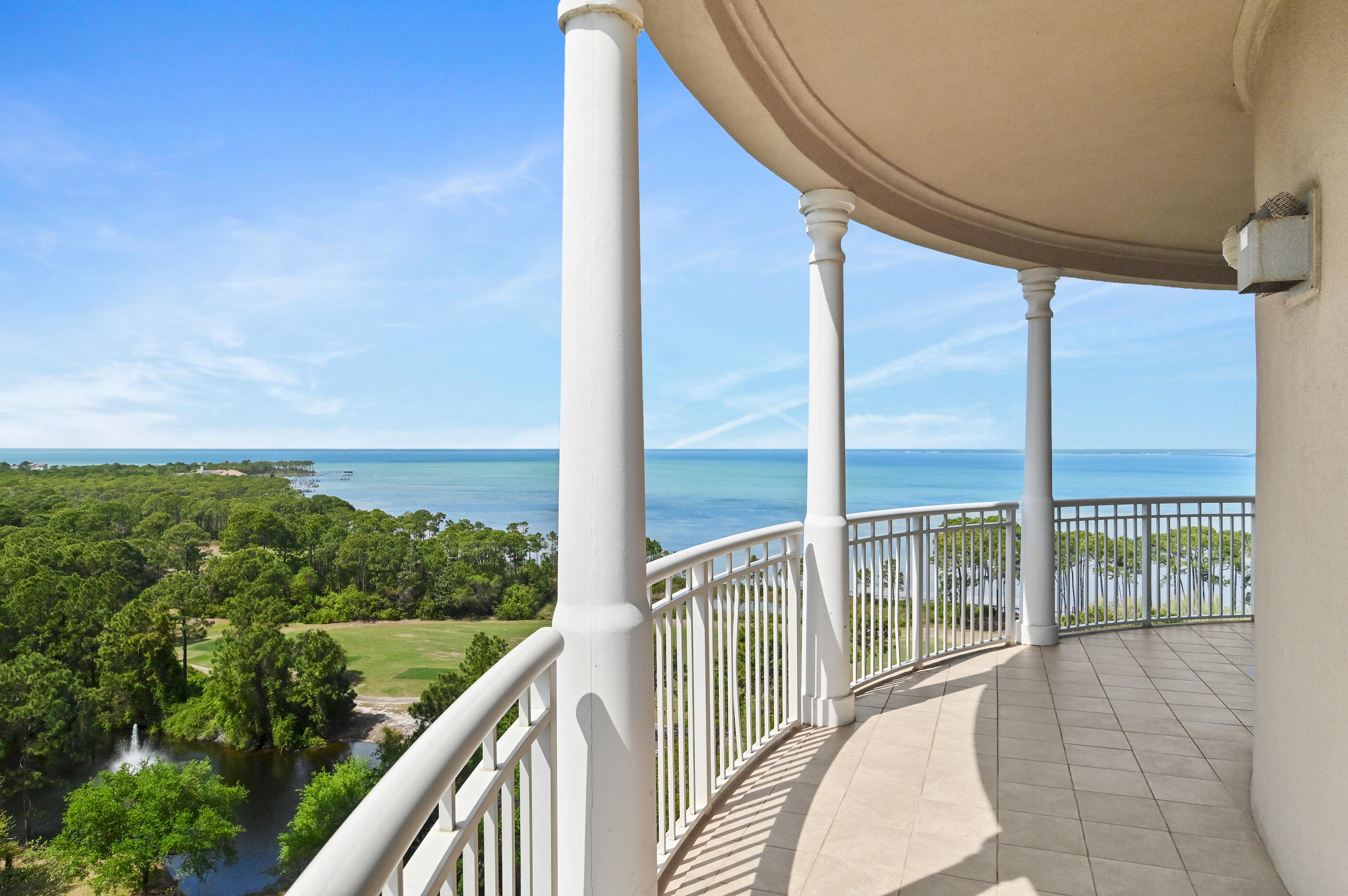 ONE WATER PLACE - Residential