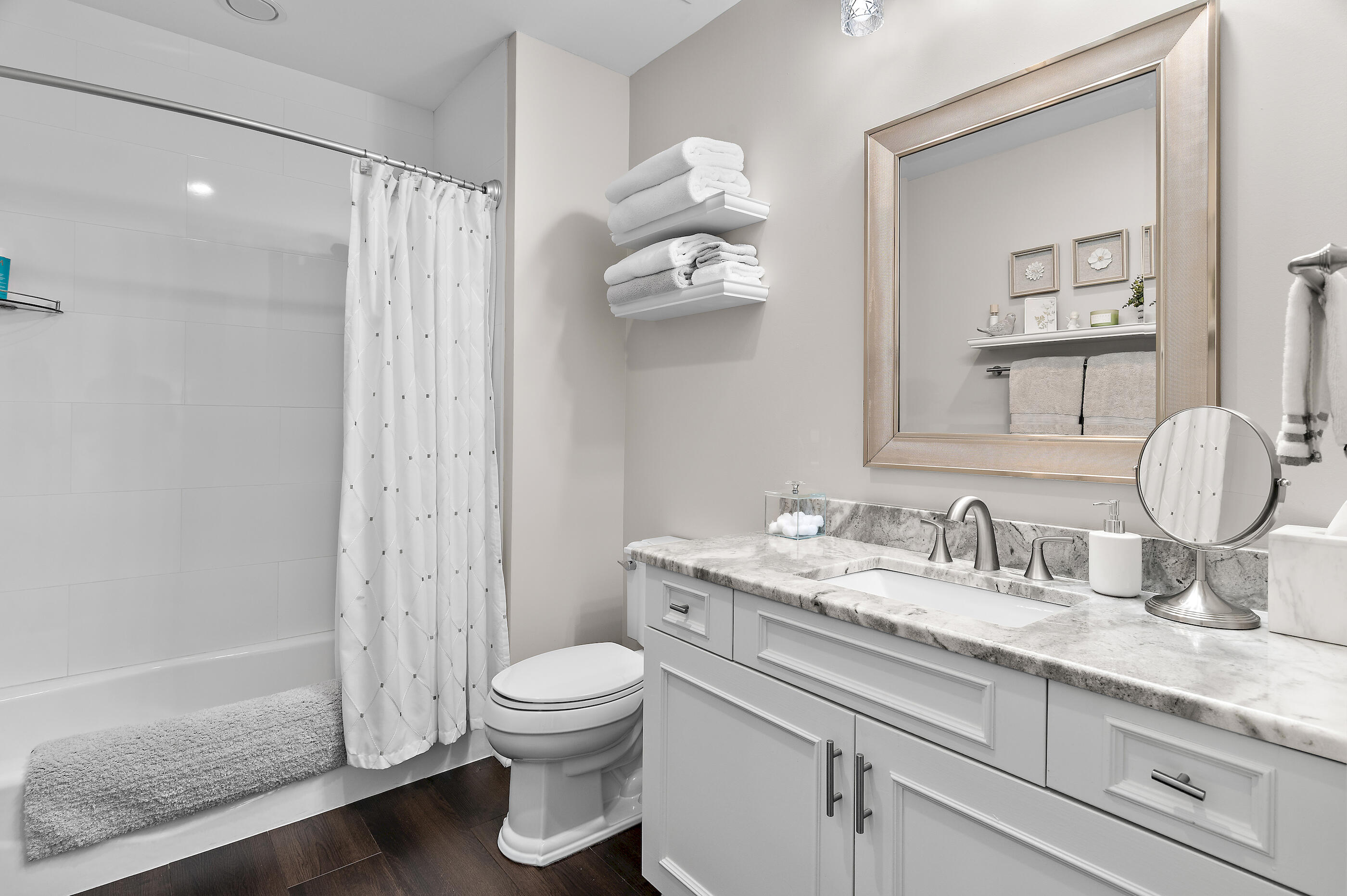 ONE WATER PLACE - Residential