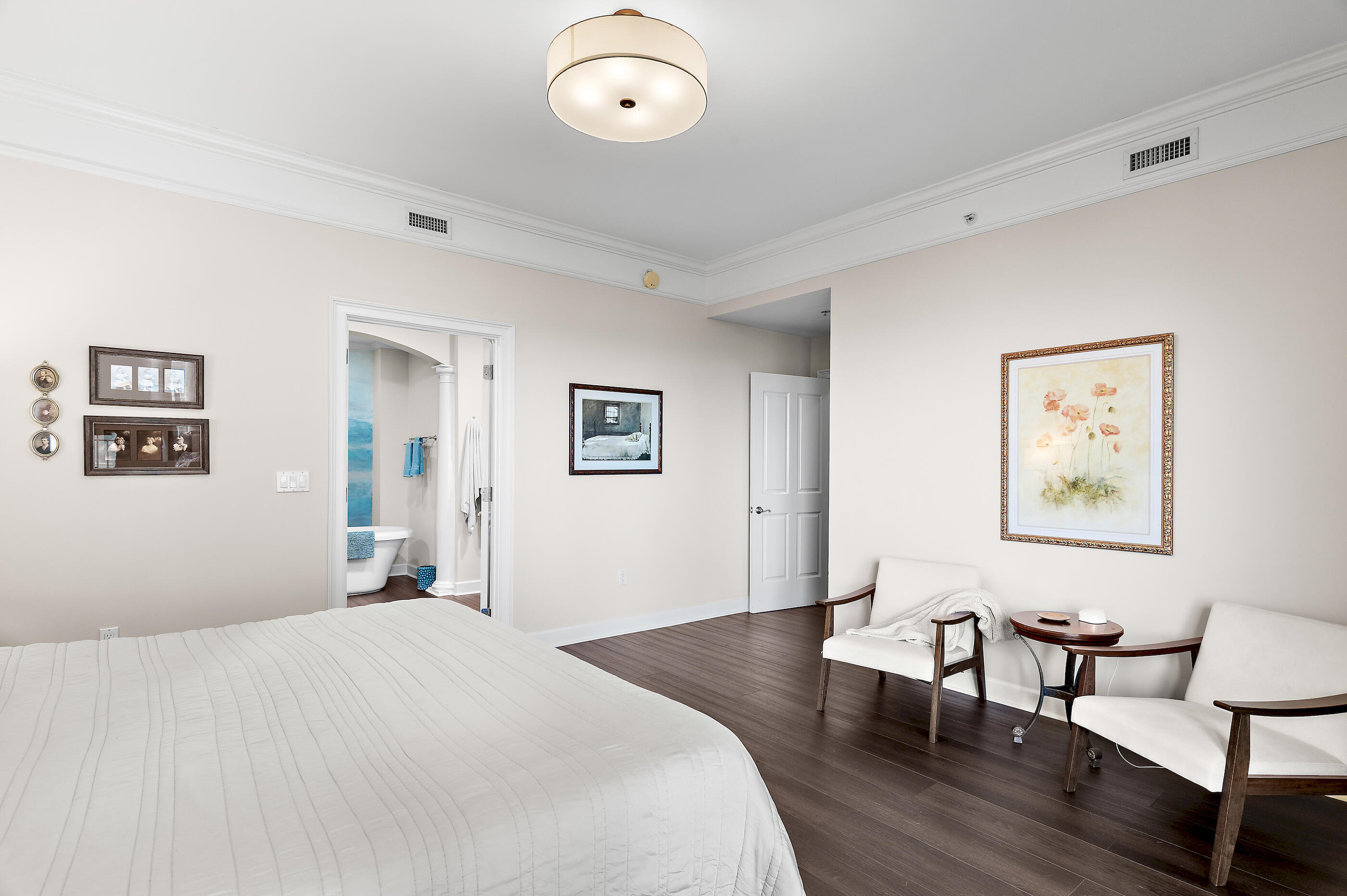 ONE WATER PLACE - Residential