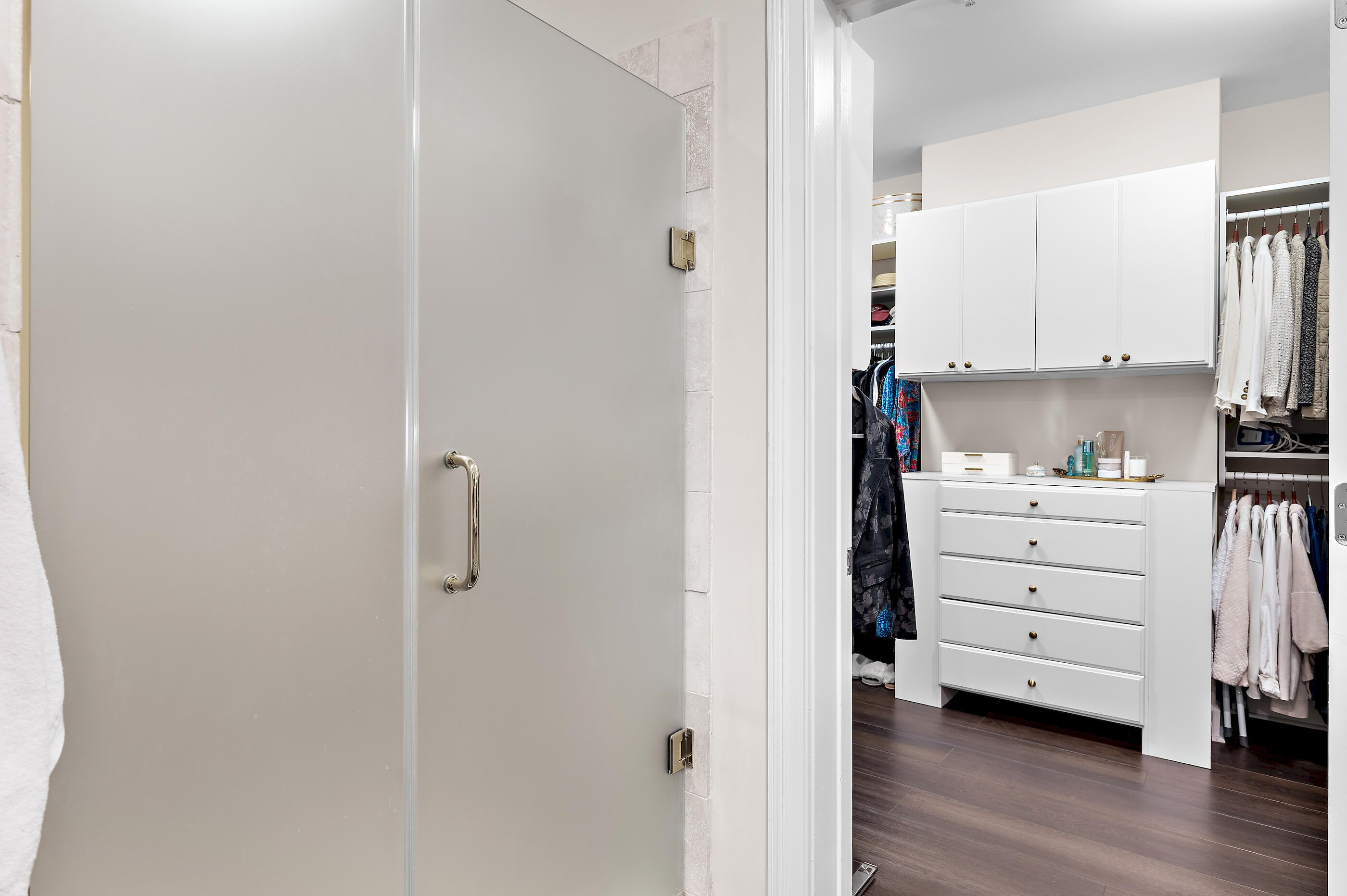 ONE WATER PLACE - Residential