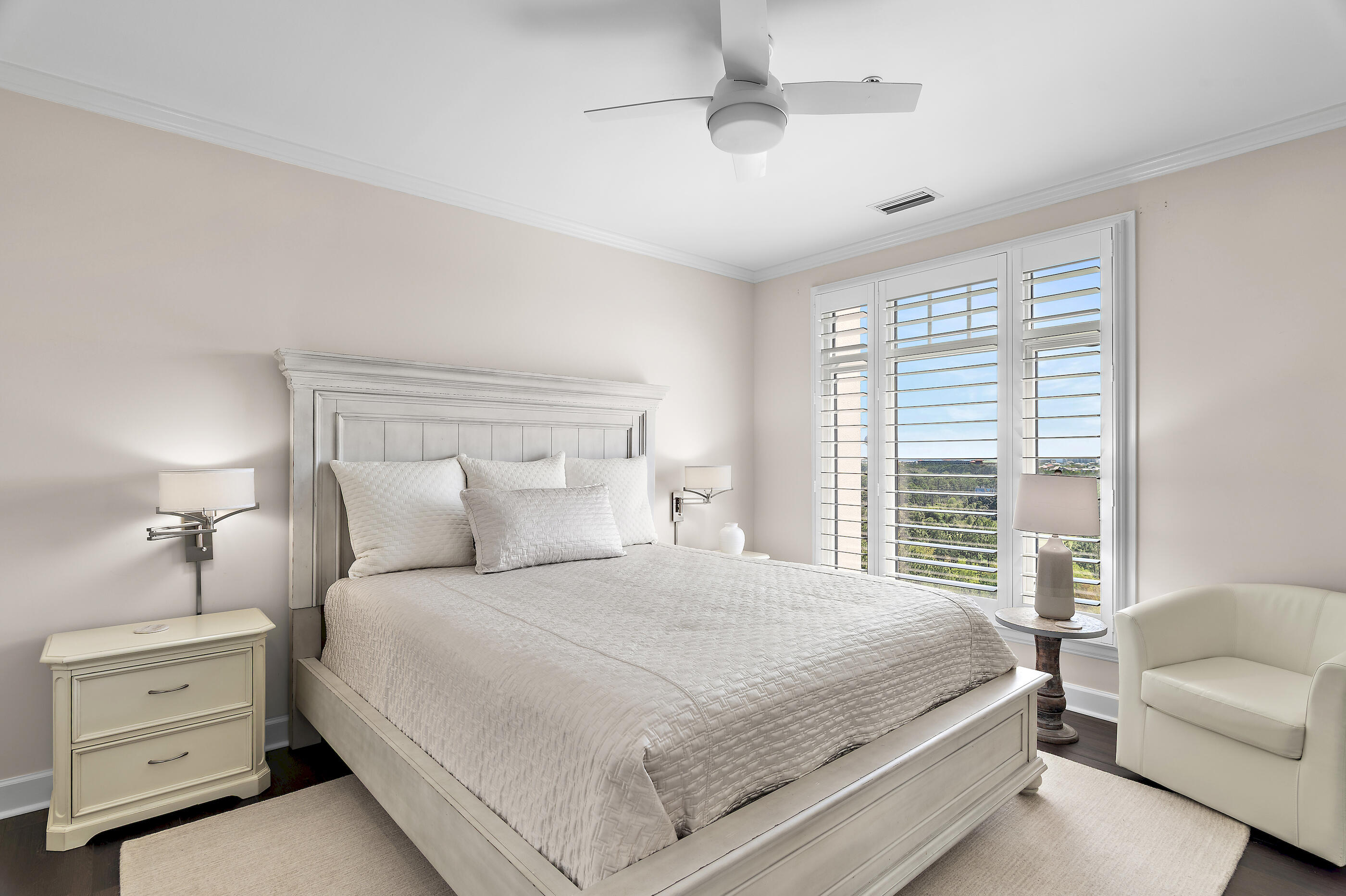 ONE WATER PLACE - Residential