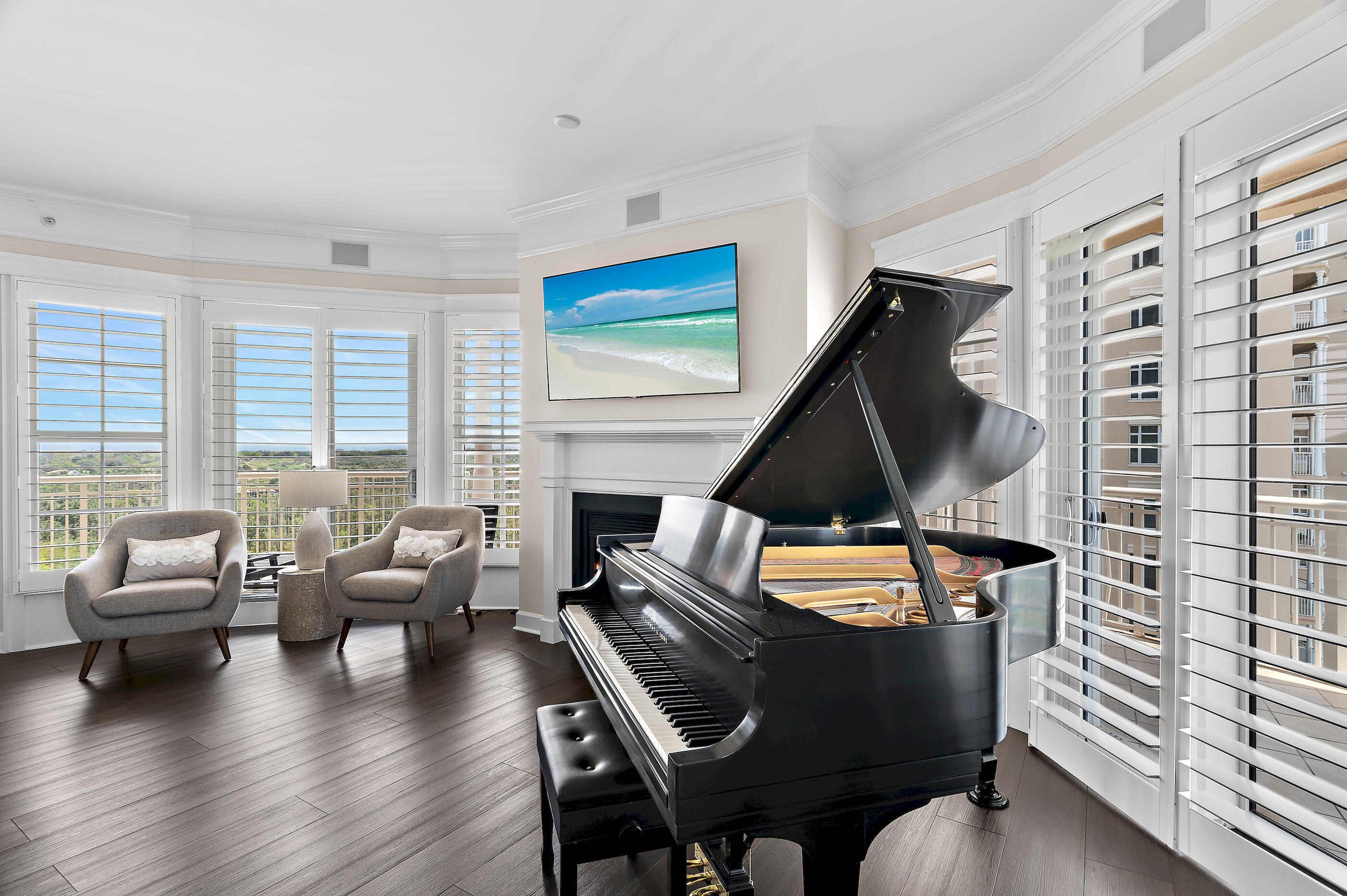 ONE WATER PLACE - Residential