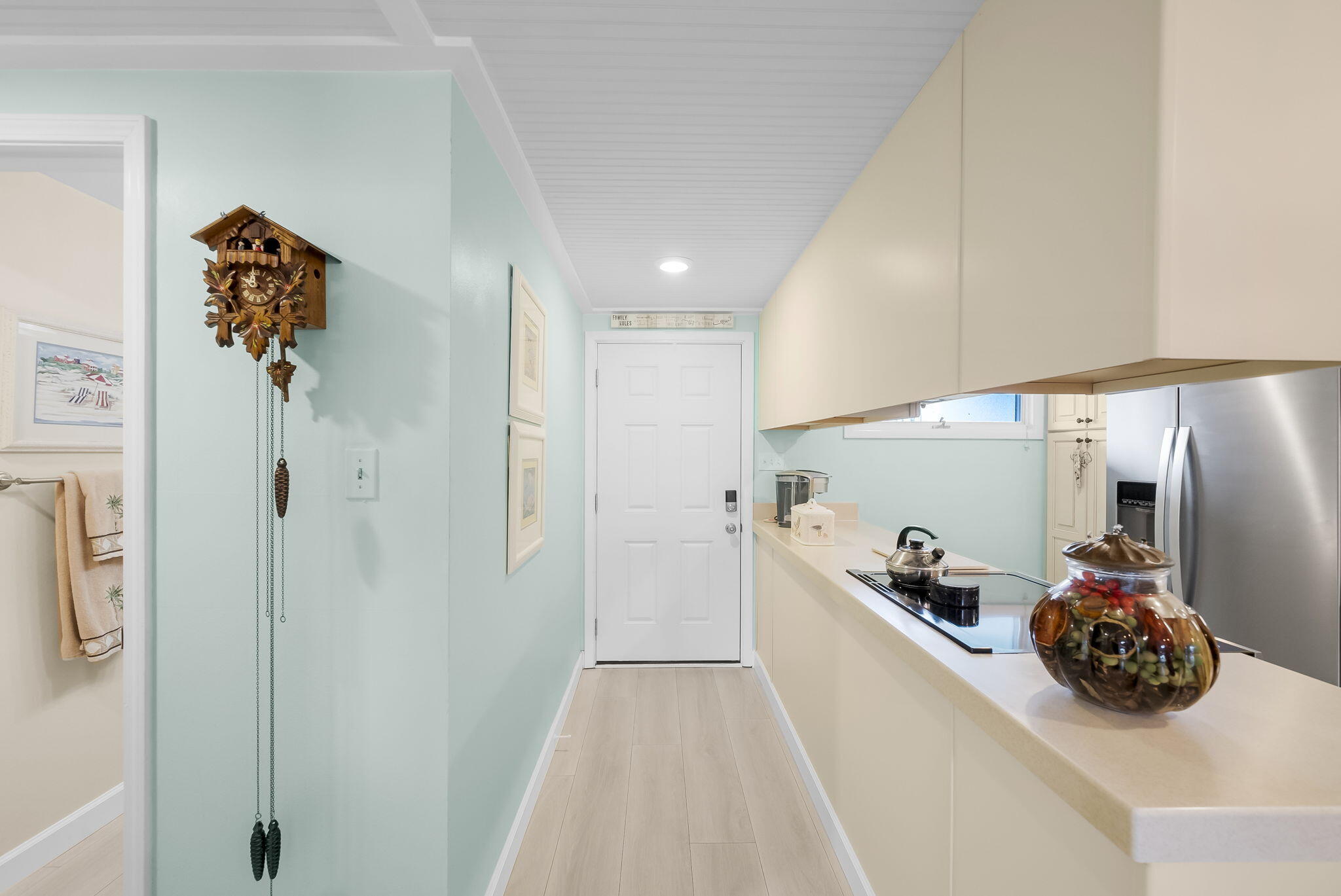 SUNNYSIDE BEACH & TENNIS CONDO - Residential