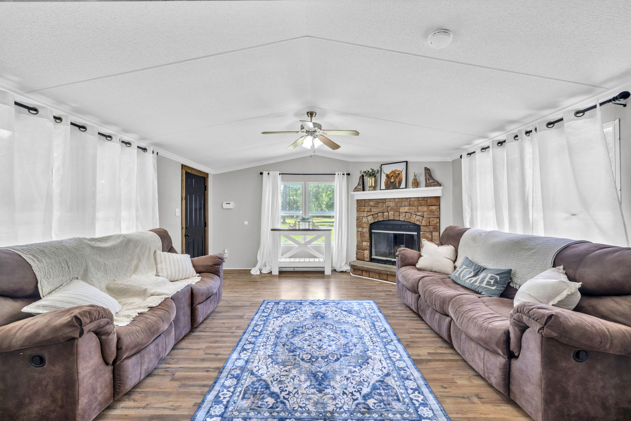 NO RECORDED SUBDIVISION - Residential