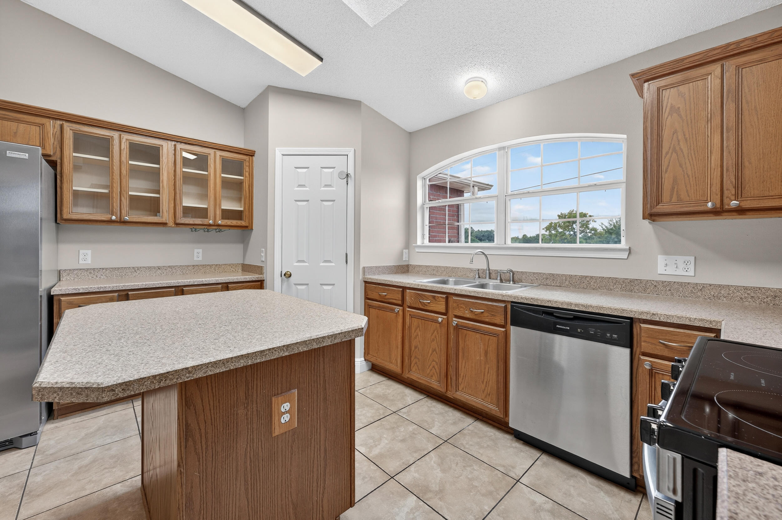 NORTHVIEW ESTATES 7TH ADDN - Residential