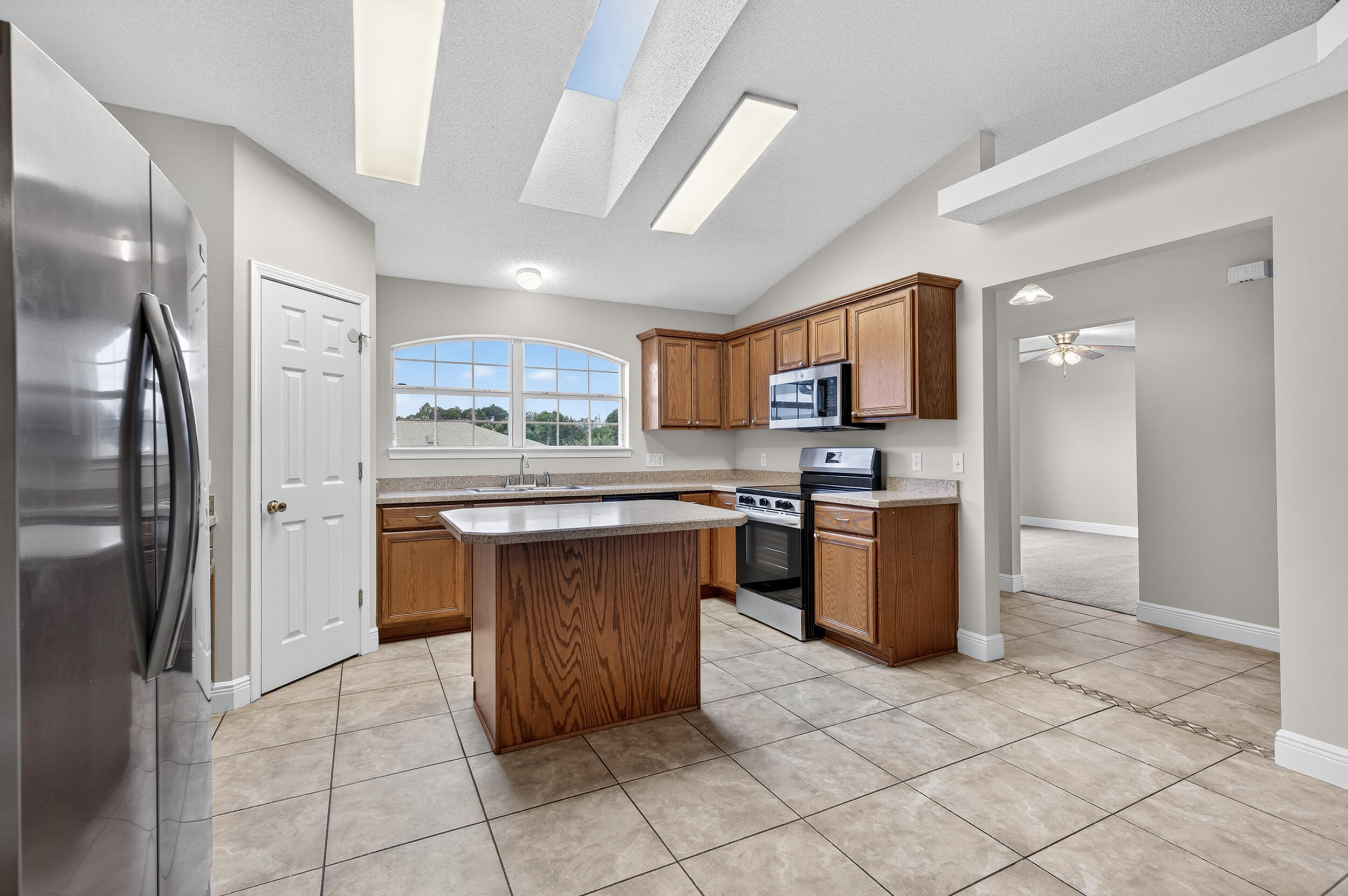 NORTHVIEW ESTATES 7TH ADDN - Residential