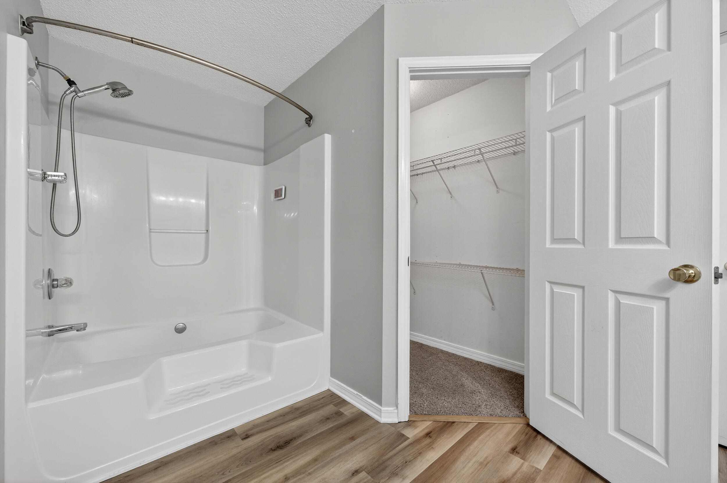 NORTHVIEW ESTATES 7TH ADDN - Residential