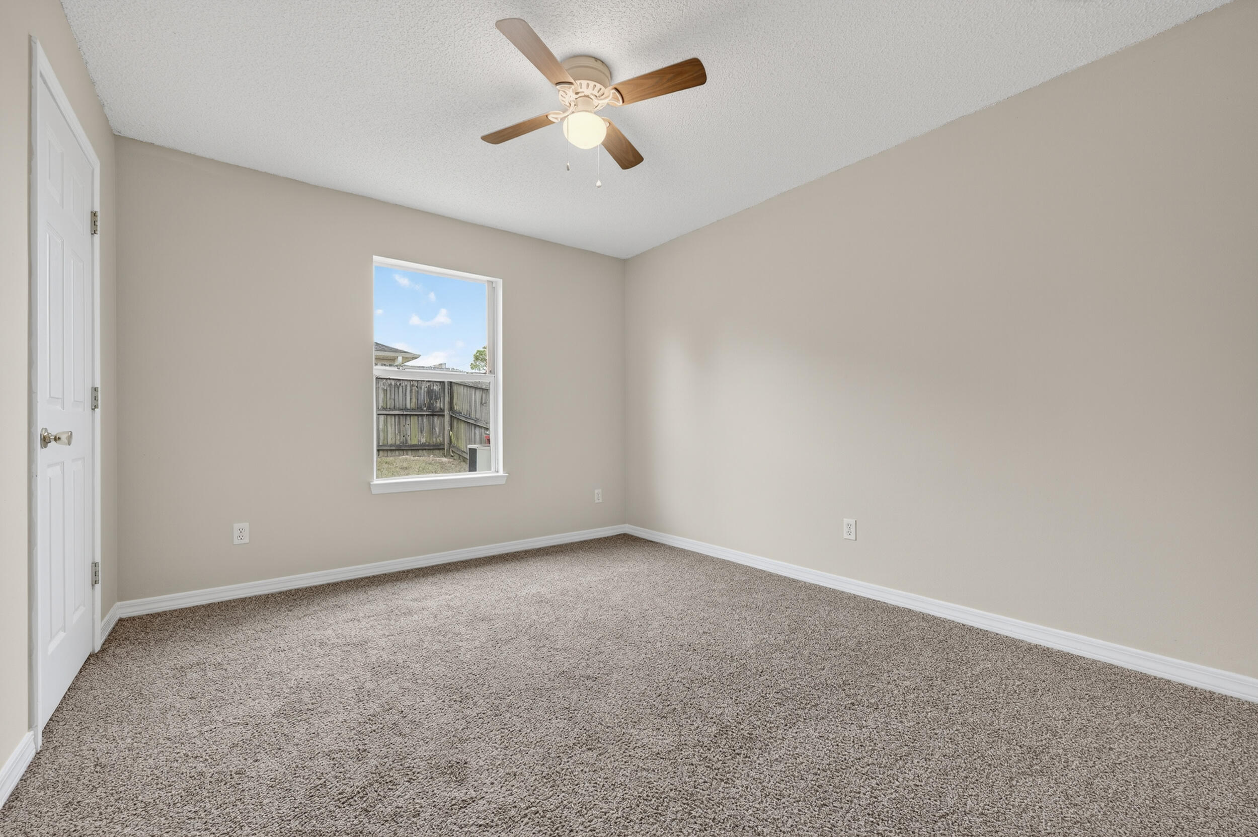 NORTHVIEW ESTATES 7TH ADDN - Residential