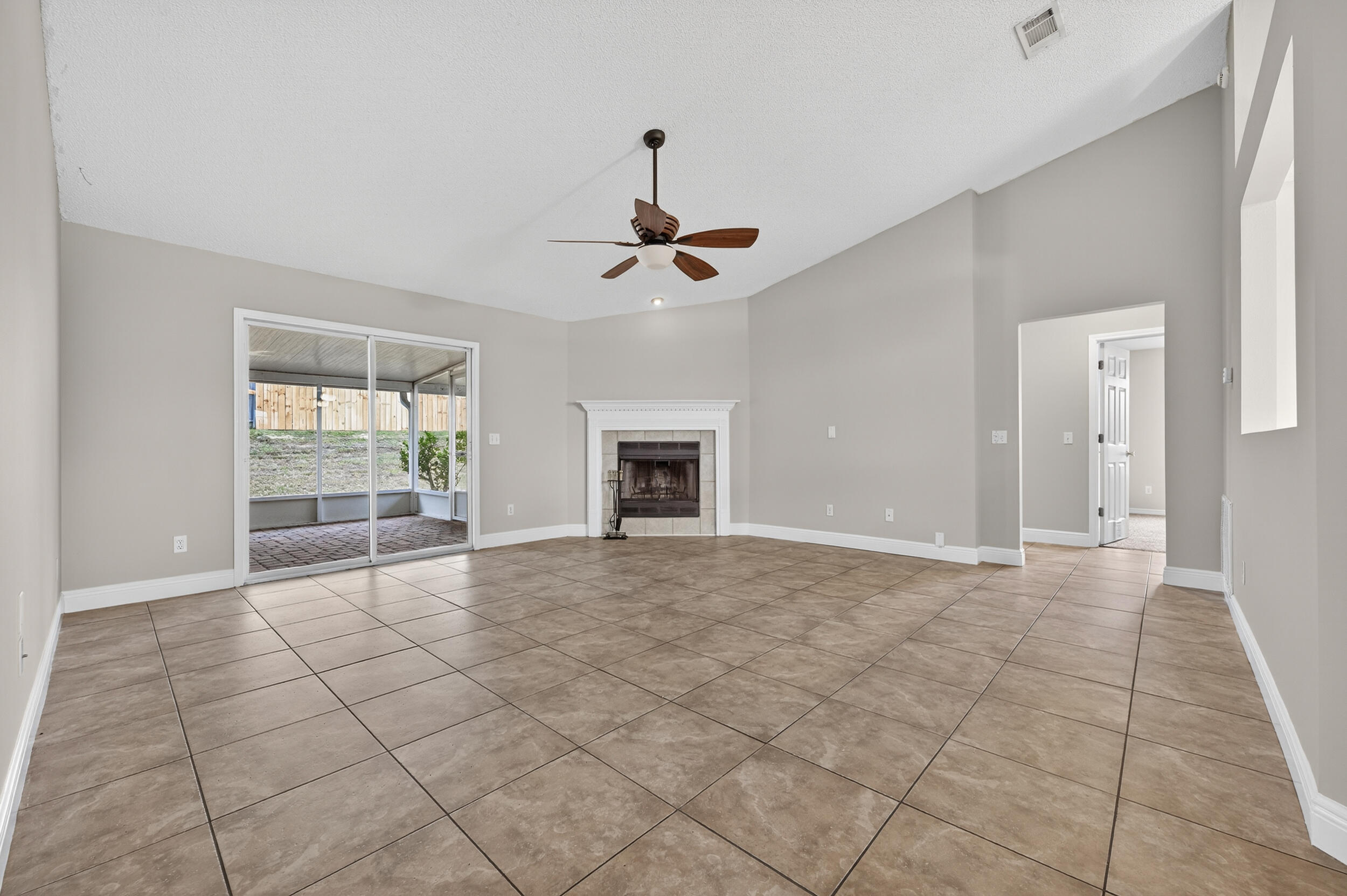 NORTHVIEW ESTATES 7TH ADDN - Residential