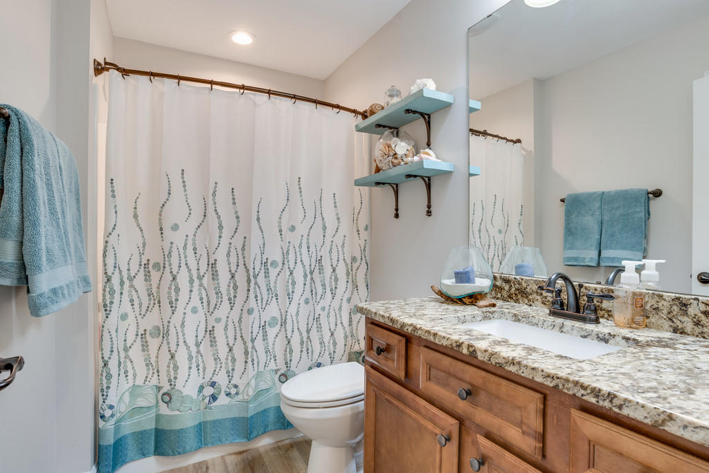 HOLLEY BY THE SEA - Residential