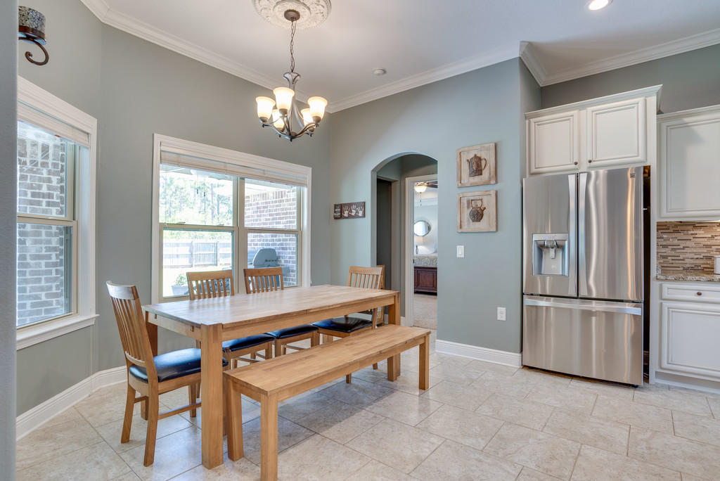 HOLLEY BY THE SEA - Residential