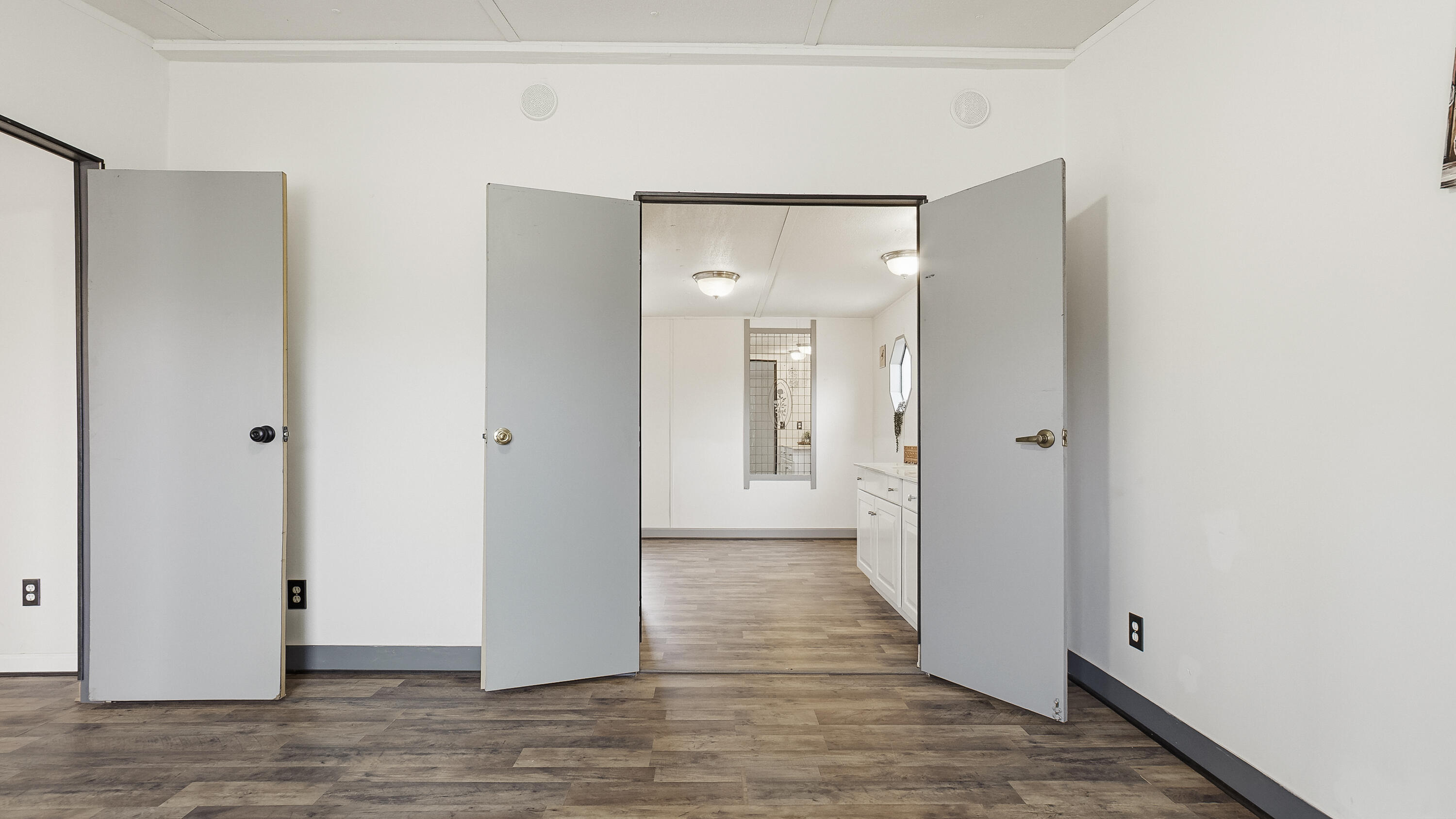 NO RECORDED SUBDIVISION - Residential