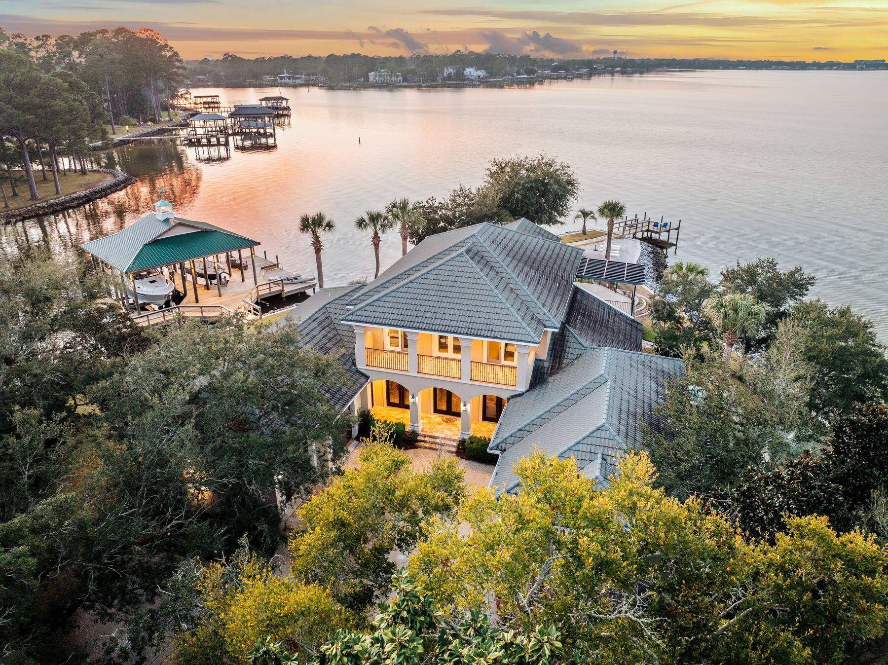 SANTA ROSA BEACH ESTATES - Residential