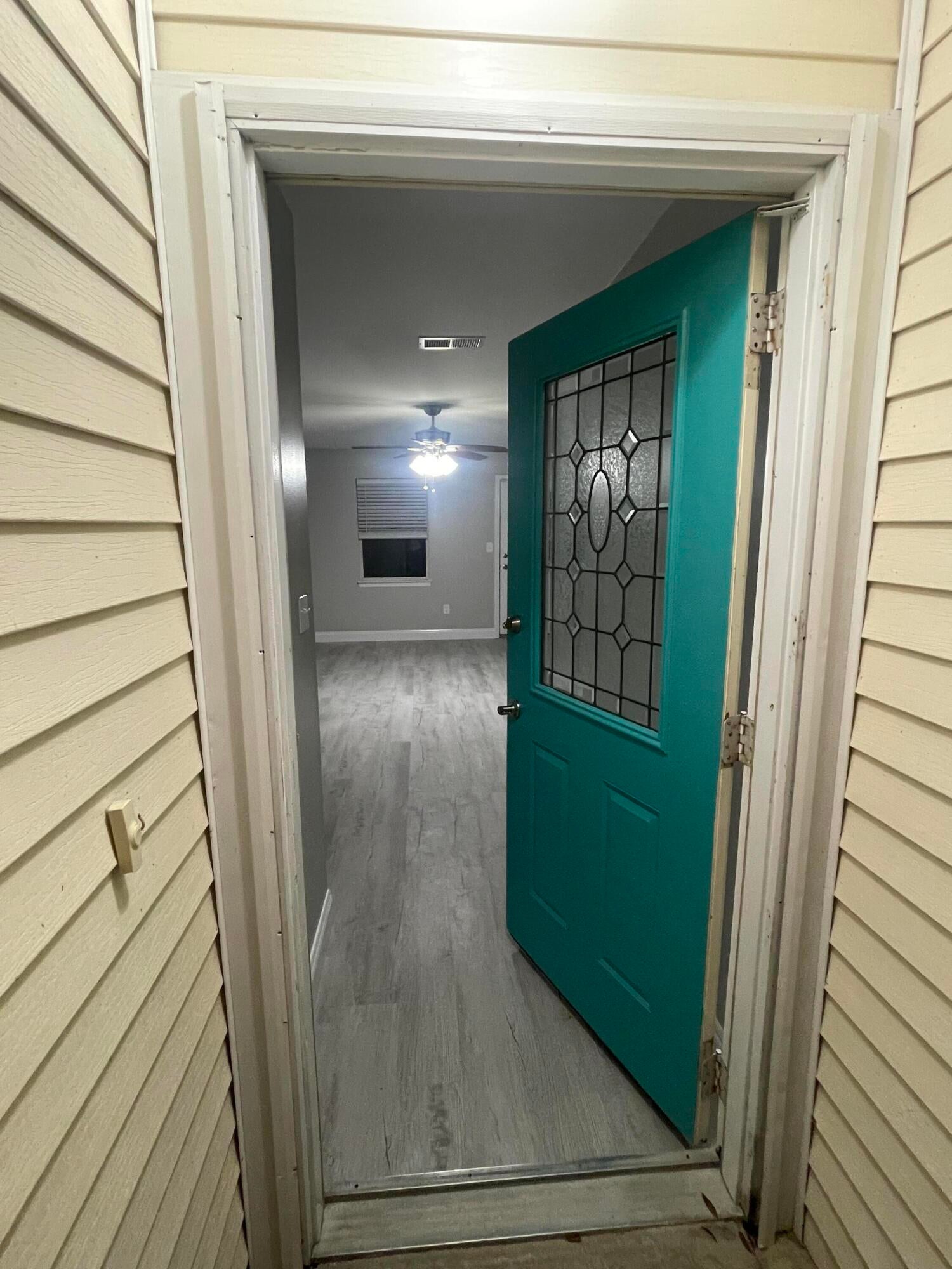 162 Meadowbrook Court
