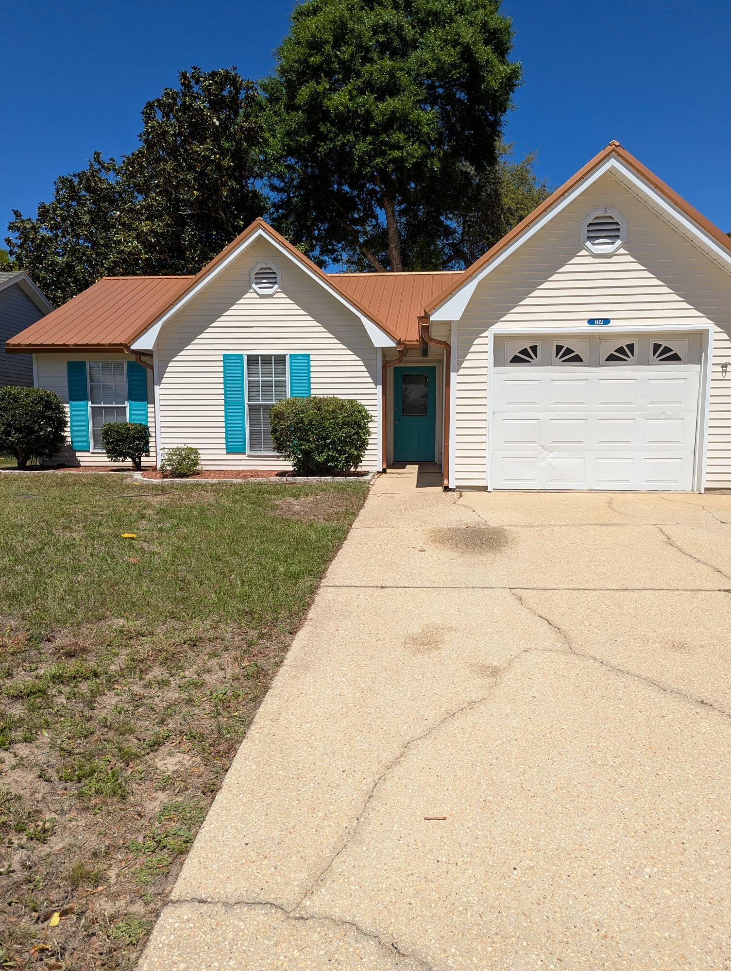 162 Meadowbrook Court