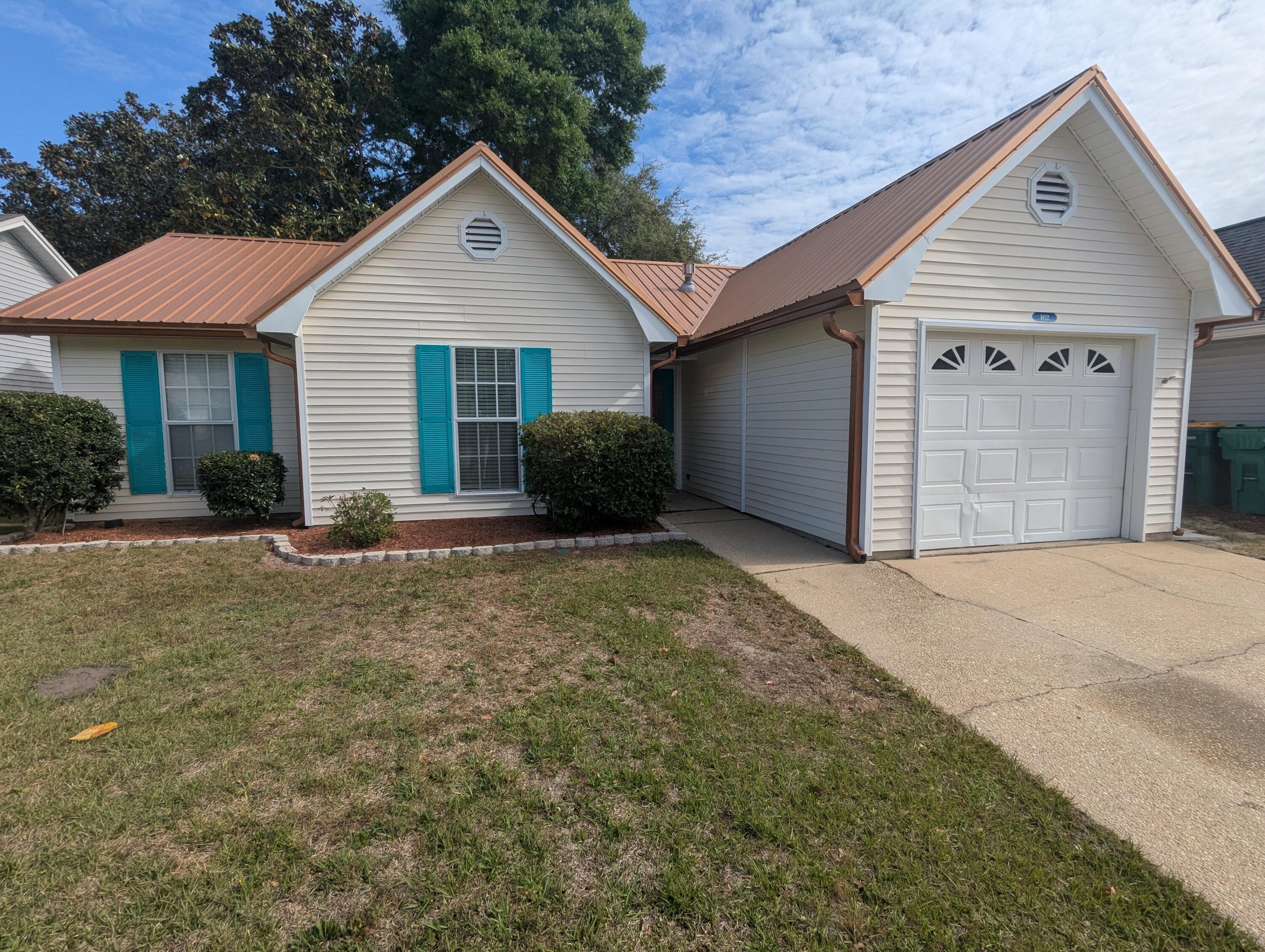 162 Meadowbrook Court
