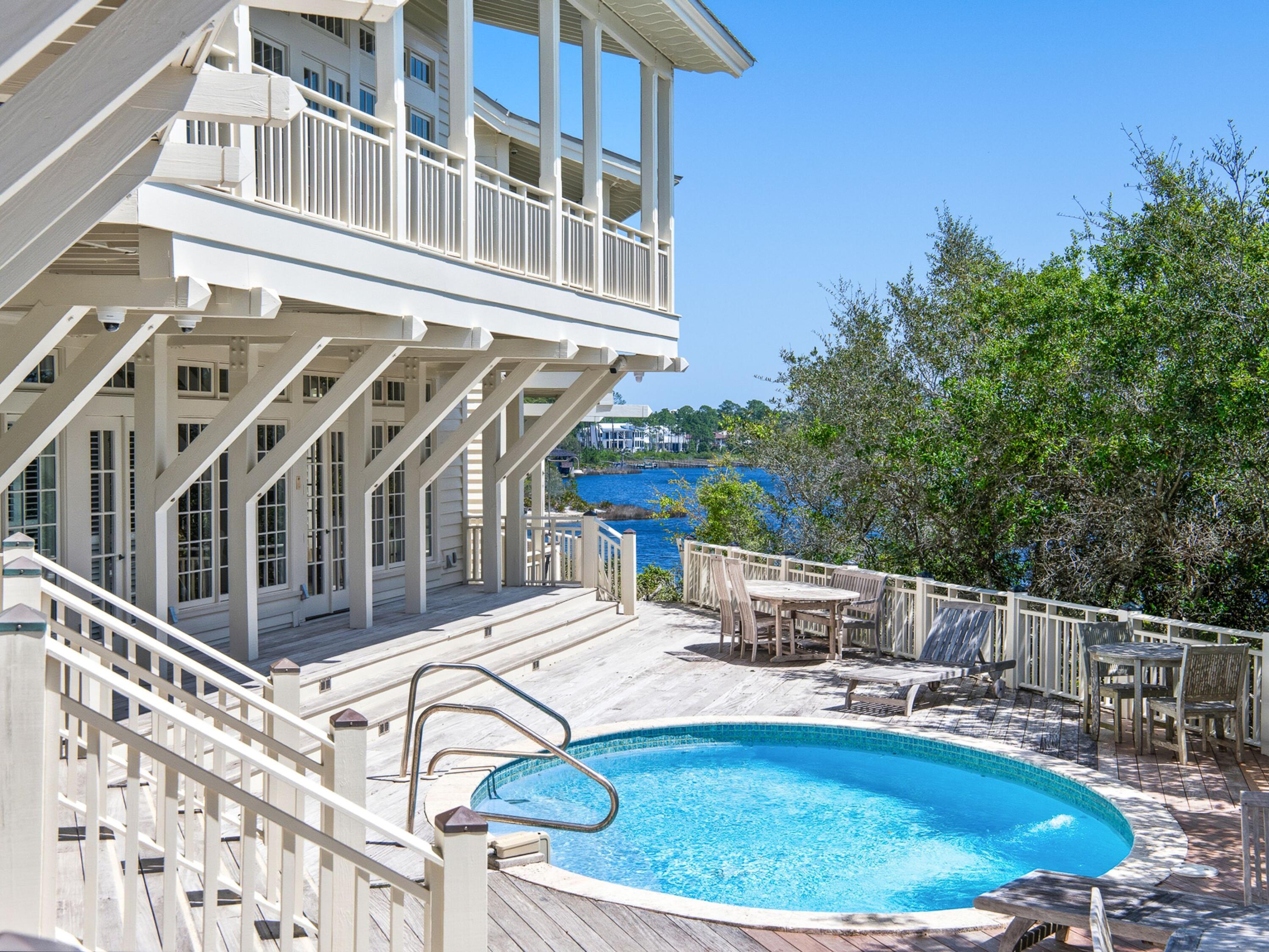 OLD FLORIDA BEACH - Residential