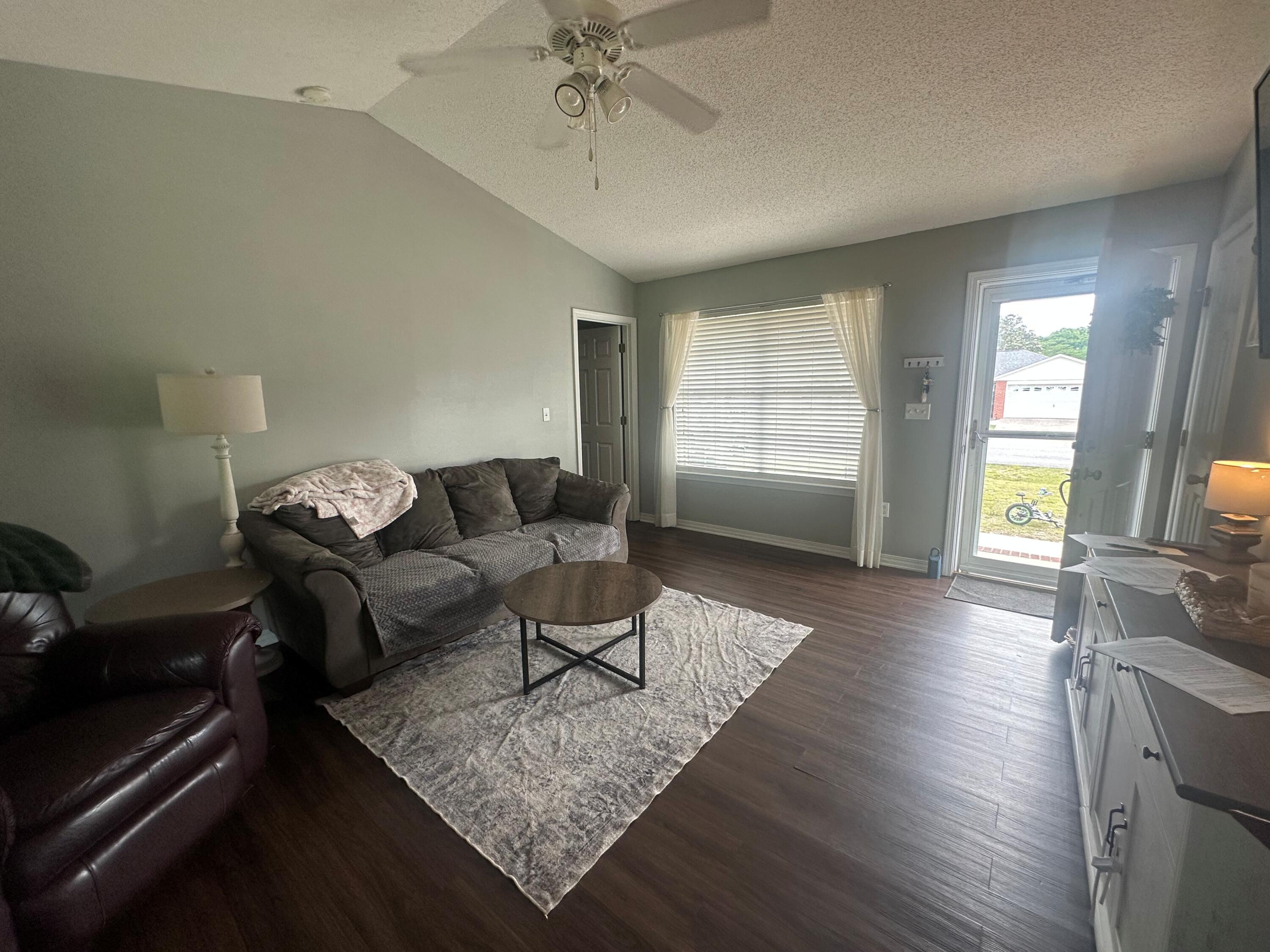 AUBURN ACRES - Residential