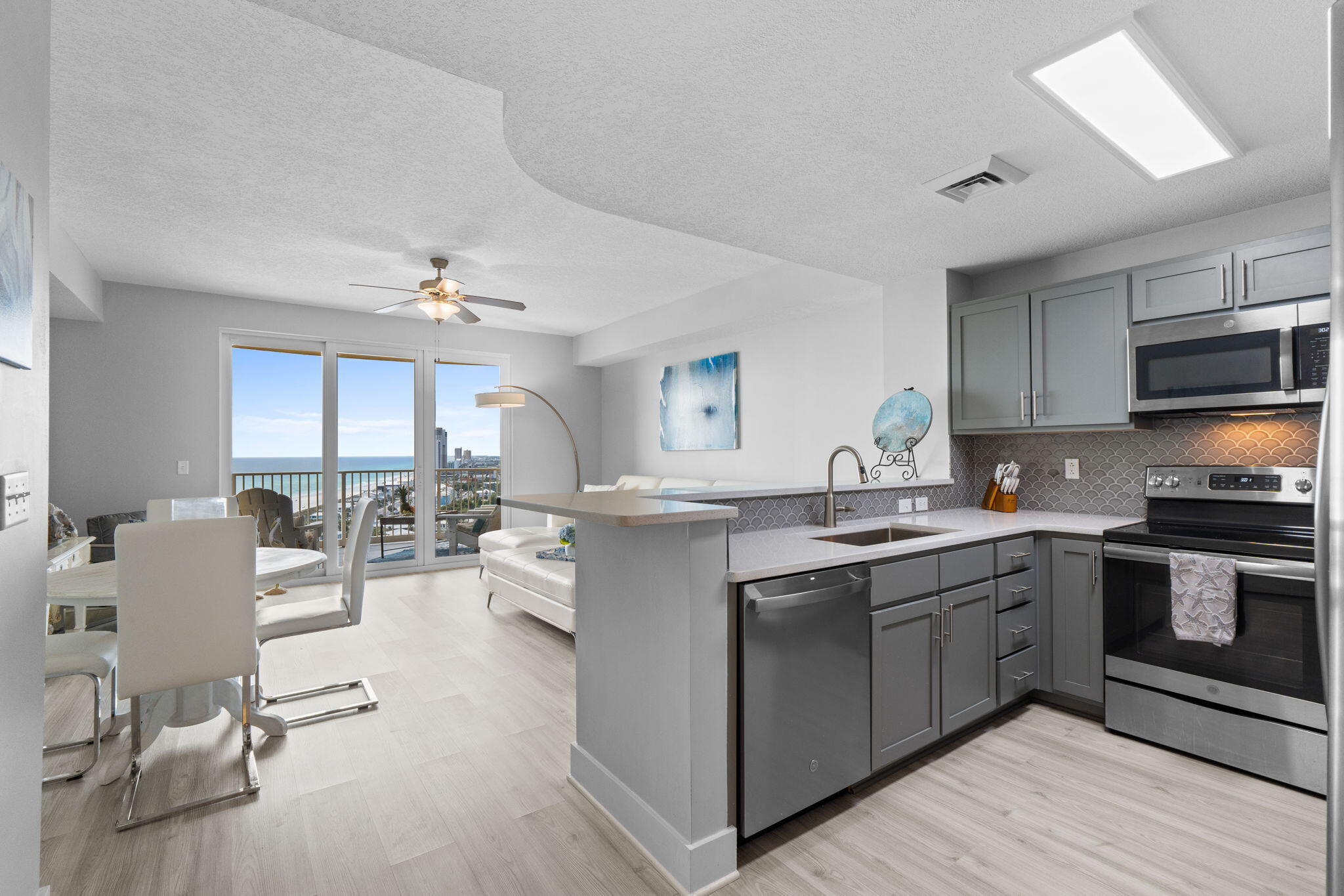 CALYPSO RESORT & TOWERS - Residential