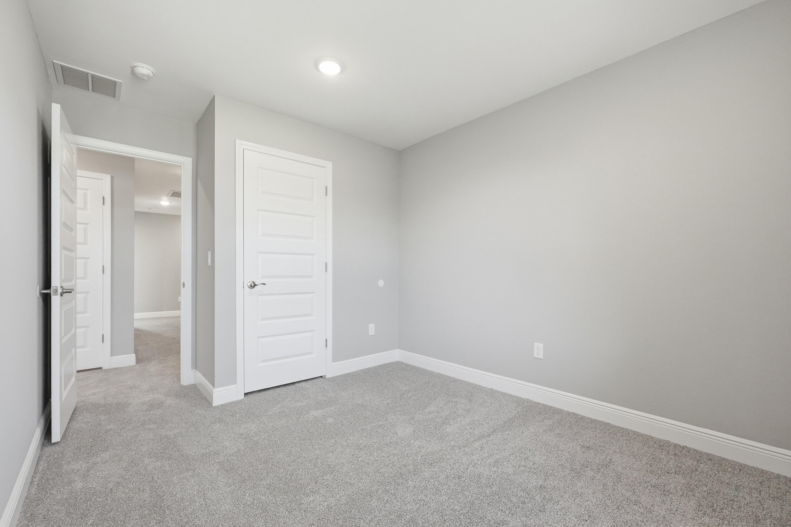 Vicki Leigh T/H - Residential