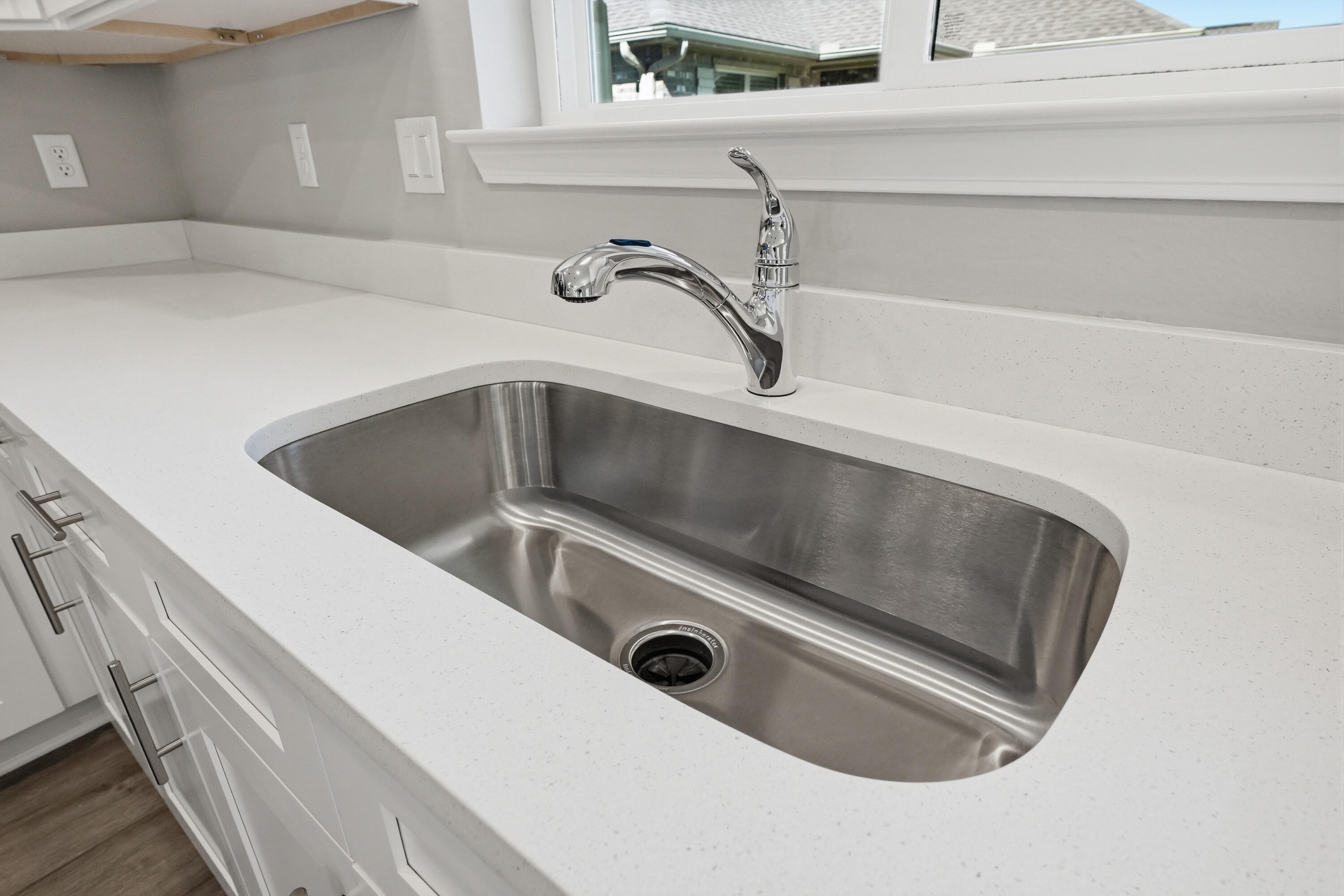 Vicki Leigh T/H - Residential